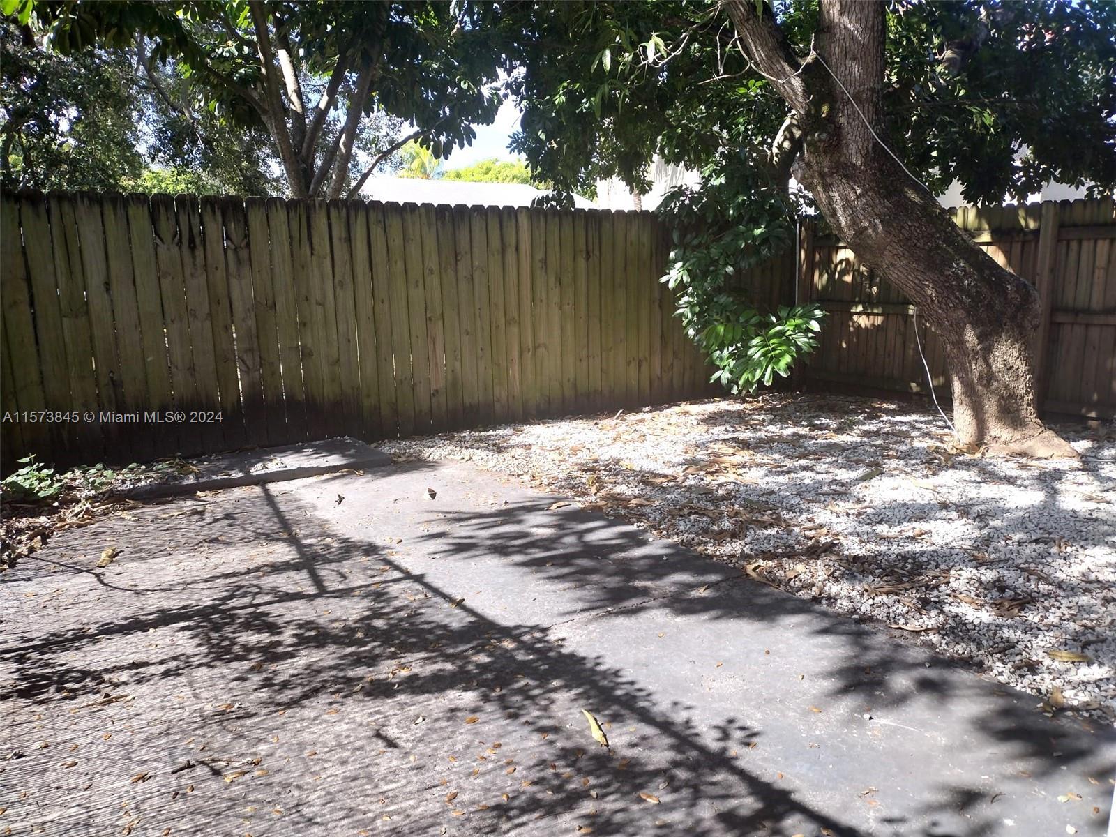 142 NE 56th St C, Miami, Florida 33137, ,1 BathroomBathrooms,Residentiallease,For Rent,142 NE 56th St C,A11573845