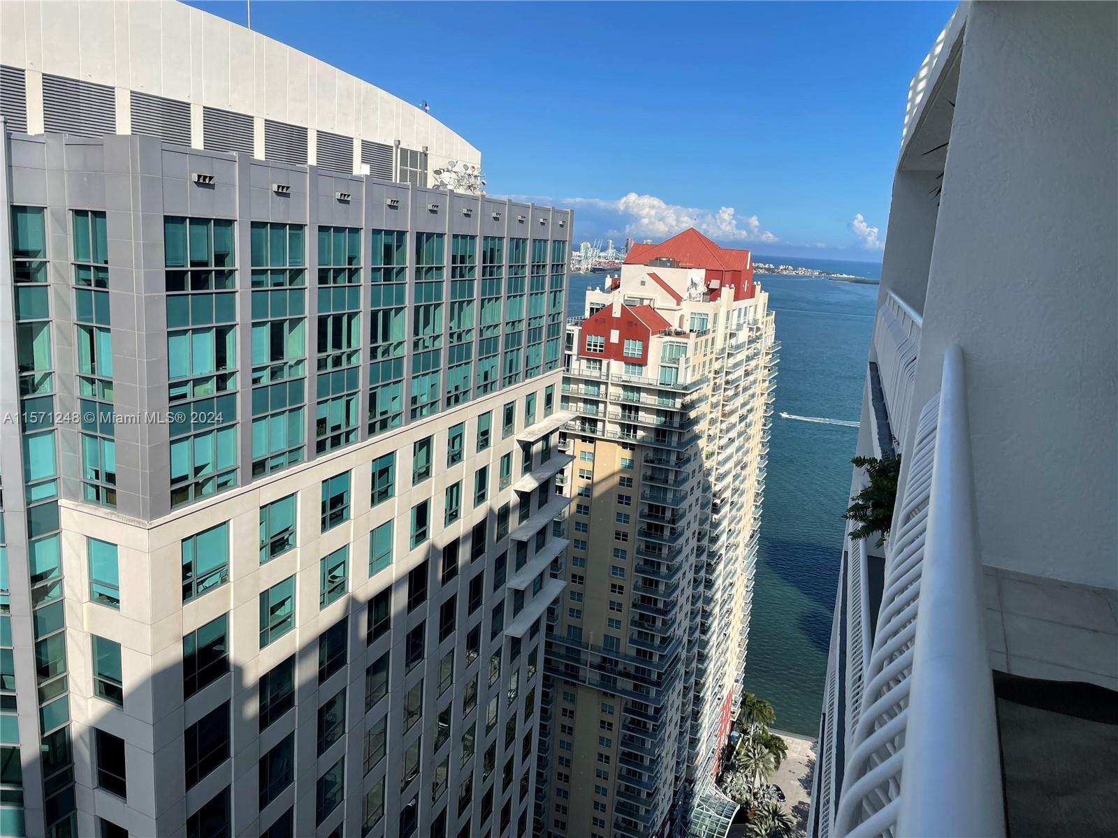 Investor's Dream in Miami's Heart! Welcome to this chic one-bedroom, one-bathroom penthouse apartment nestled in Miami's vibrant landscape. Enjoy sweeping south views of the Miami/Brickell skyline and water, promising immediate income from short-term rentals in a building allowing AIRBNB rentals. Perfect for seasoned investors or first-time buyers, this unit guarantees a high return on investment. Dive into luxury with access to pools, jacuzzi, sauna, fitness center, and more, all while low HOA fees cover essential utilities, ensuring a hassle-free lifestyle. Located in Miami's financial district, indulge in convenience with shops, restaurants, and public transportation at your doorstep. Don't miss out on this incredible opportunity.
