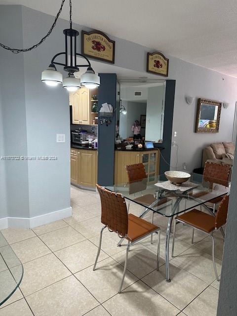 17415 NW 75th Pl 108, Hialeah, Florida 33015, 3 Bedrooms Bedrooms, ,2 BathroomsBathrooms,Residentiallease,For Rent,17415 NW 75th Pl 108,A11573722
