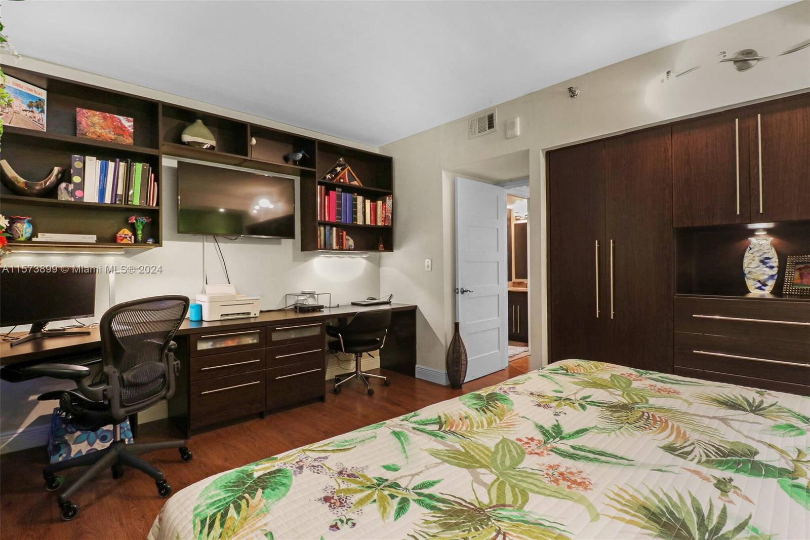 1541 Brickell Ave B2604, Miami, Florida 33129, 2 Bedrooms Bedrooms, ,2 BathroomsBathrooms,Residentiallease,For Rent,1541 Brickell Ave B2604,A11573899