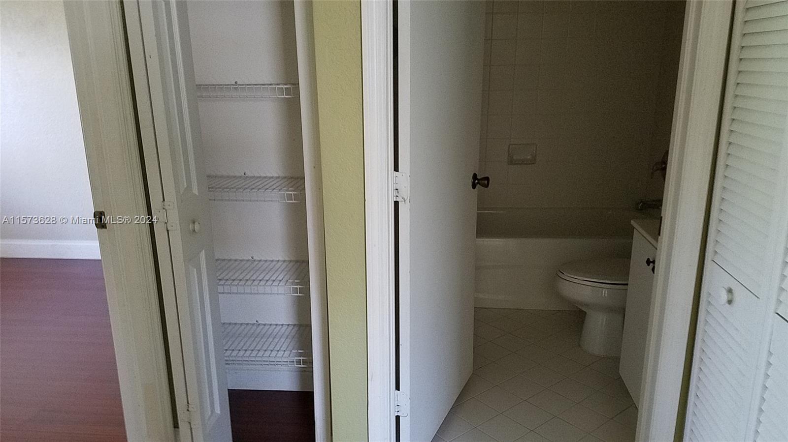 1250 SE 31st Ct 206-33, Homestead, Florida 33035, 3 Bedrooms Bedrooms, ,2 BathroomsBathrooms,Residentiallease,For Rent,1250 SE 31st Ct 206-33,A11573628