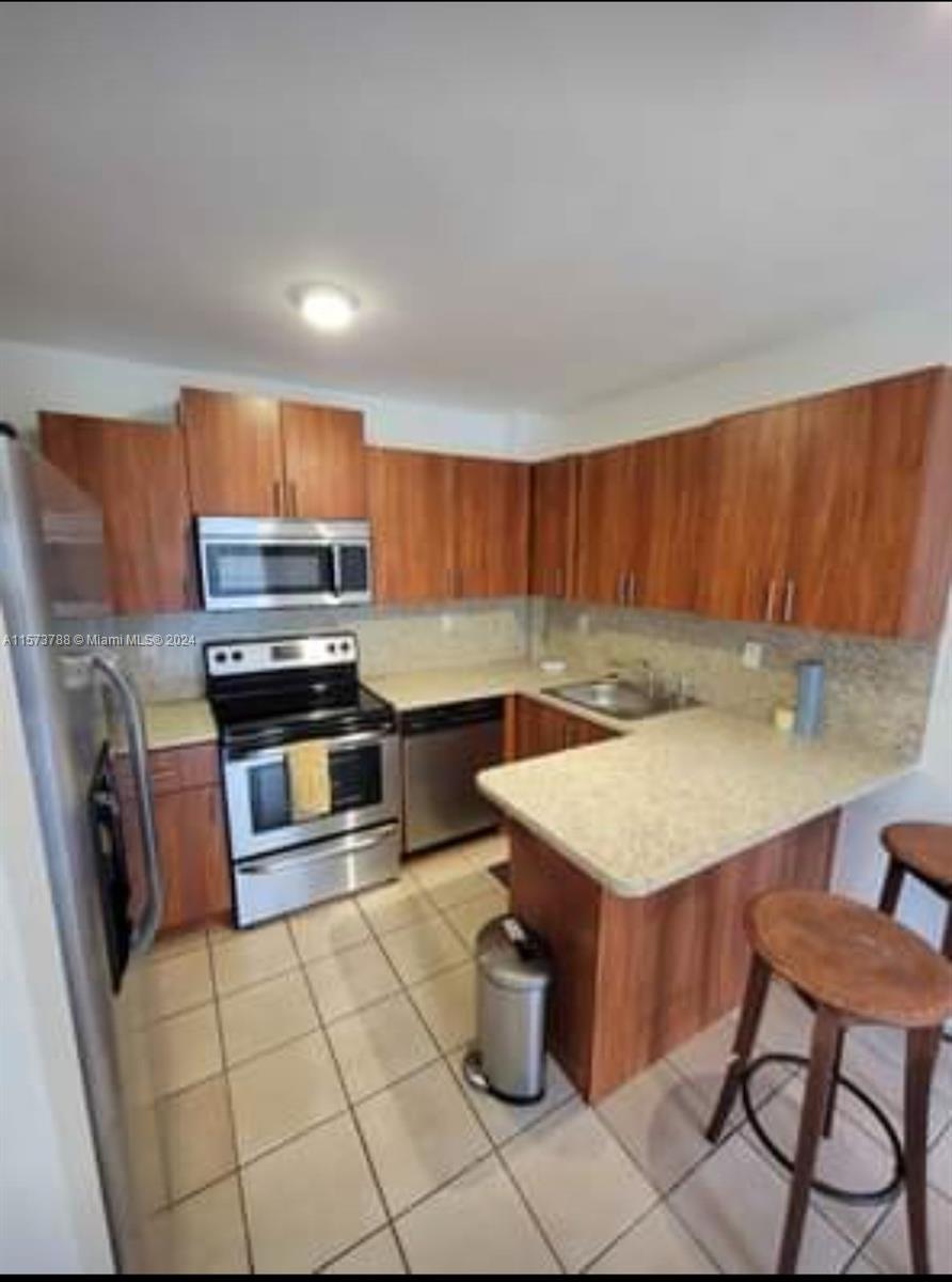 1933 SW 7th St #102 For Sale A11573788, FL