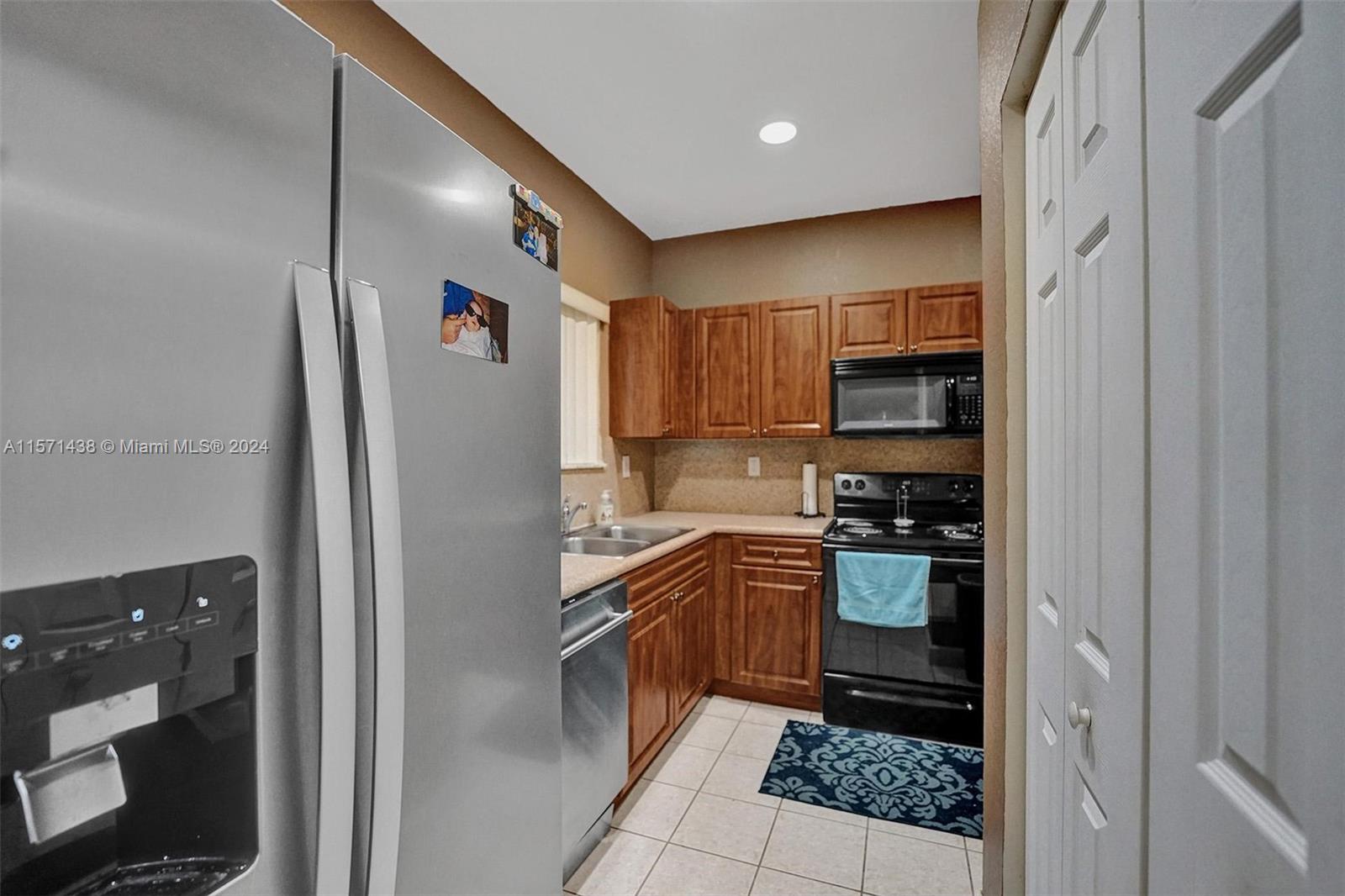 385 NE 31st Ave, Homestead, Florida 33033, 3 Bedrooms Bedrooms, ,2 BathroomsBathrooms,Residentiallease,For Rent,385 NE 31st Ave,A11571438