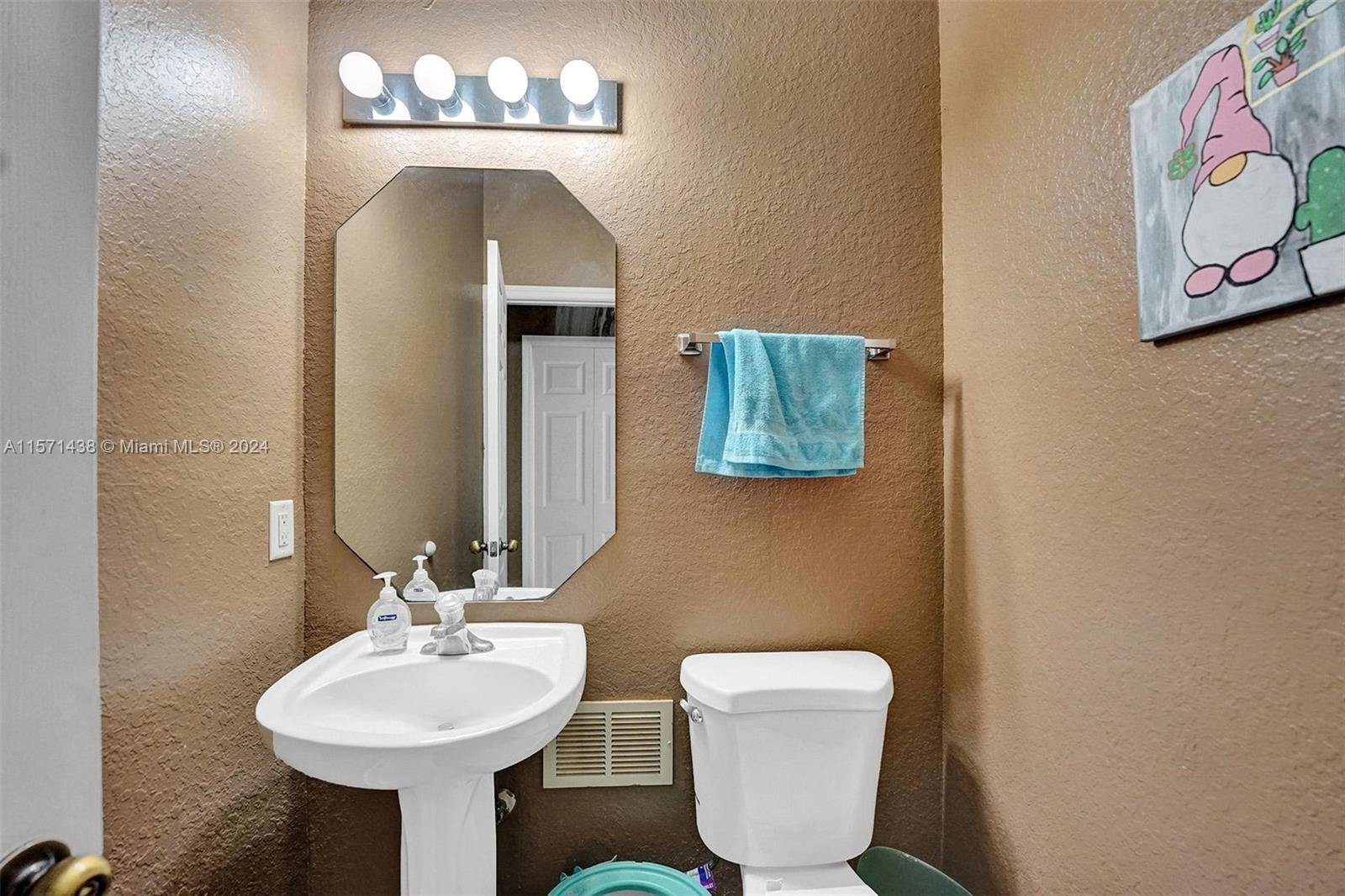 385 NE 31st Ave, Homestead, Florida 33033, 3 Bedrooms Bedrooms, ,2 BathroomsBathrooms,Residentiallease,For Rent,385 NE 31st Ave,A11571438