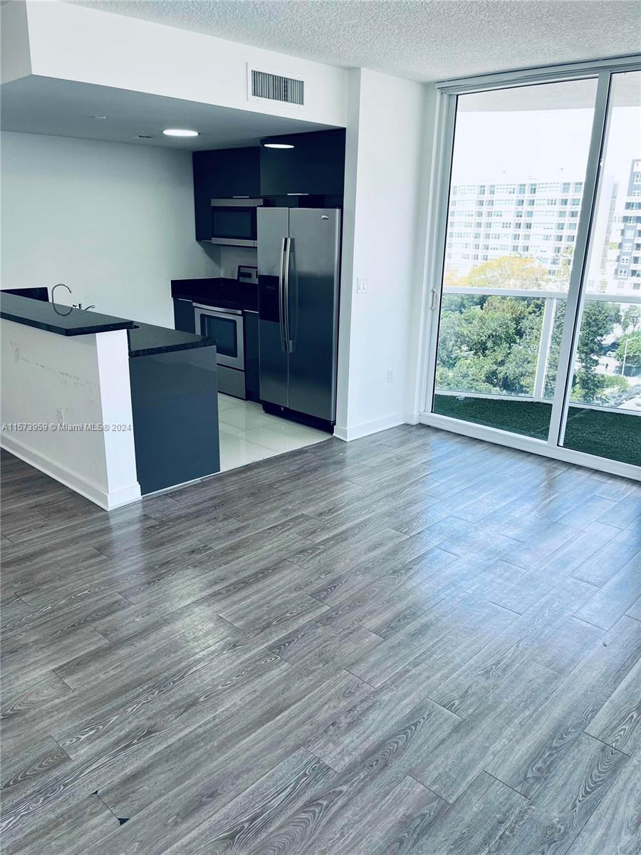 601 NE 23rd St 1006, Miami, Florida 33137, 3 Bedrooms Bedrooms, ,2 BathroomsBathrooms,Residentiallease,For Rent,601 NE 23rd St 1006,A11573959