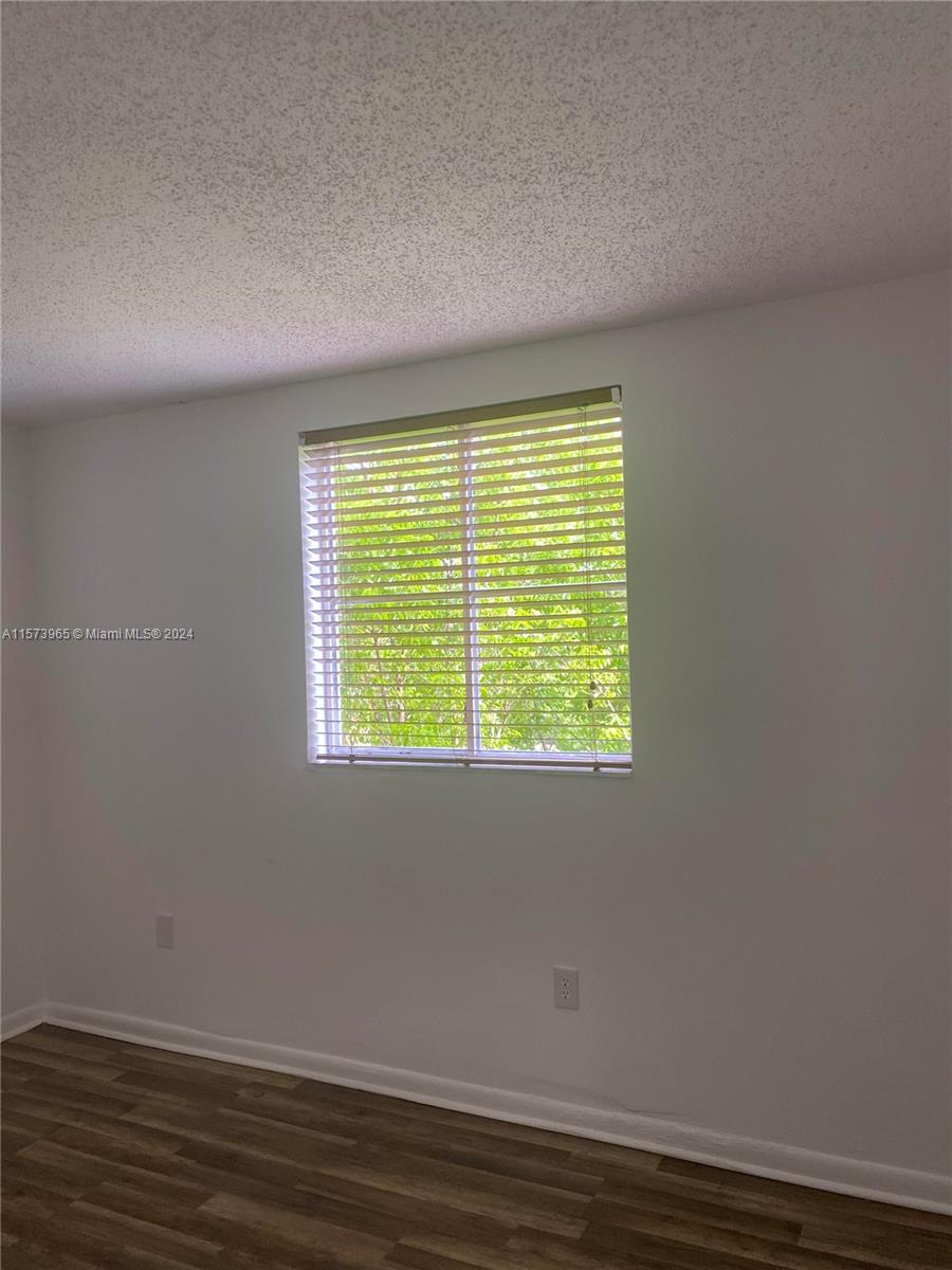14921 SW 82nd Ln 19-408, Miami, Florida 33193, 3 Bedrooms Bedrooms, ,2 BathroomsBathrooms,Residentiallease,For Rent,14921 SW 82nd Ln 19-408,A11573965