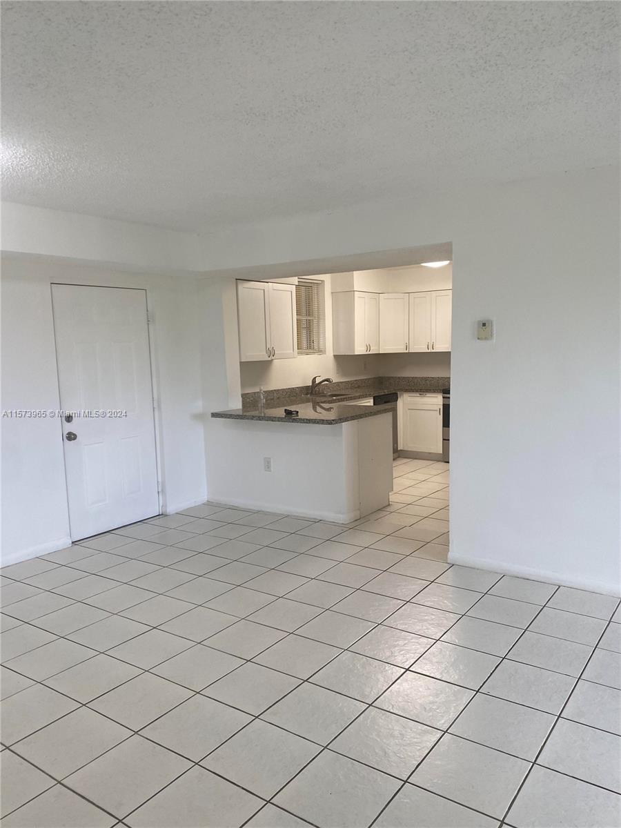 14921 SW 82nd Ln 19-408, Miami, Florida 33193, 3 Bedrooms Bedrooms, ,2 BathroomsBathrooms,Residentiallease,For Rent,14921 SW 82nd Ln 19-408,A11573965