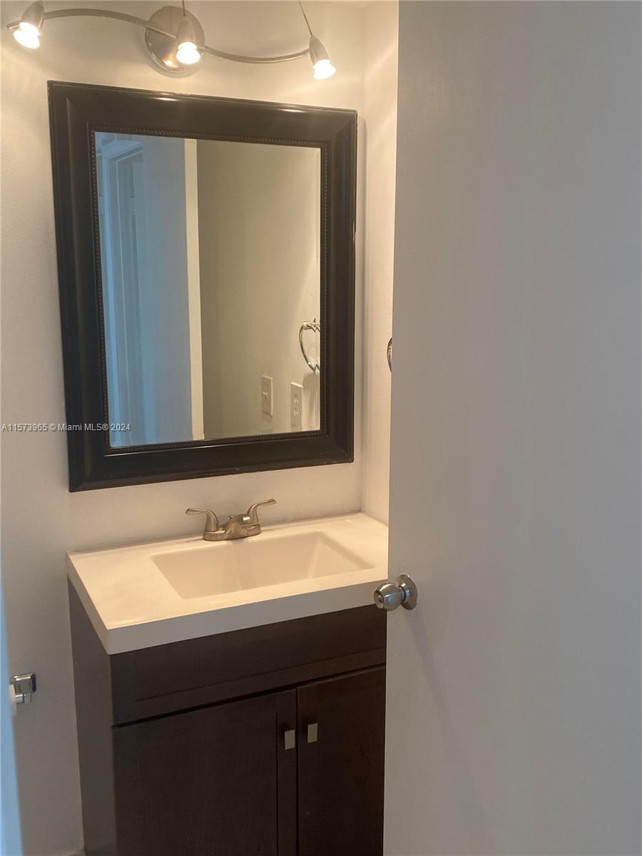 14921 SW 82nd Ln 19-408, Miami, Florida 33193, 3 Bedrooms Bedrooms, ,2 BathroomsBathrooms,Residentiallease,For Rent,14921 SW 82nd Ln 19-408,A11573965