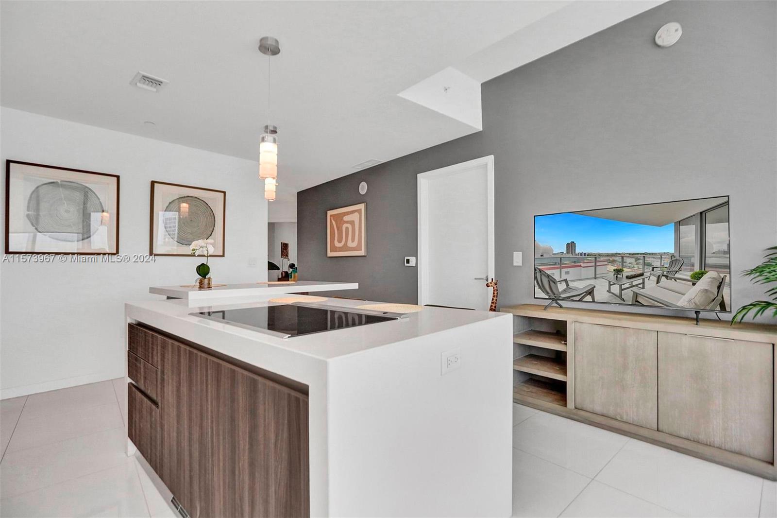 851 NE 1st Ave 1004, Miami, Florida 33132, 2 Bedrooms Bedrooms, ,2 BathroomsBathrooms,Residentiallease,For Rent,851 NE 1st Ave 1004,A11573967