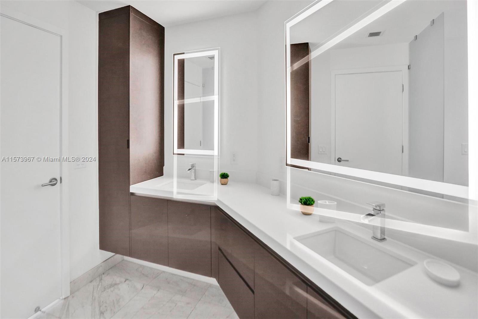 851 NE 1st Ave 1004, Miami, Florida 33132, 2 Bedrooms Bedrooms, ,2 BathroomsBathrooms,Residentiallease,For Rent,851 NE 1st Ave 1004,A11573967