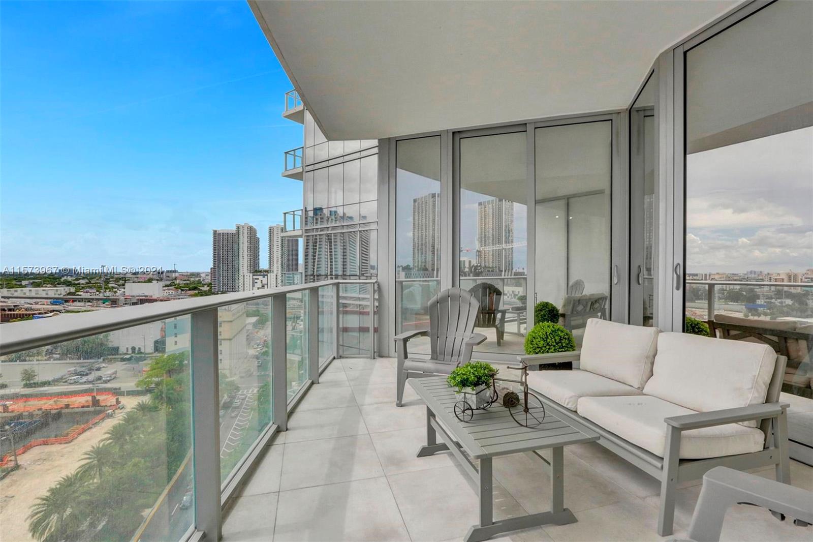 851 NE 1st Ave 1004, Miami, Florida 33132, 2 Bedrooms Bedrooms, ,2 BathroomsBathrooms,Residentiallease,For Rent,851 NE 1st Ave 1004,A11573967