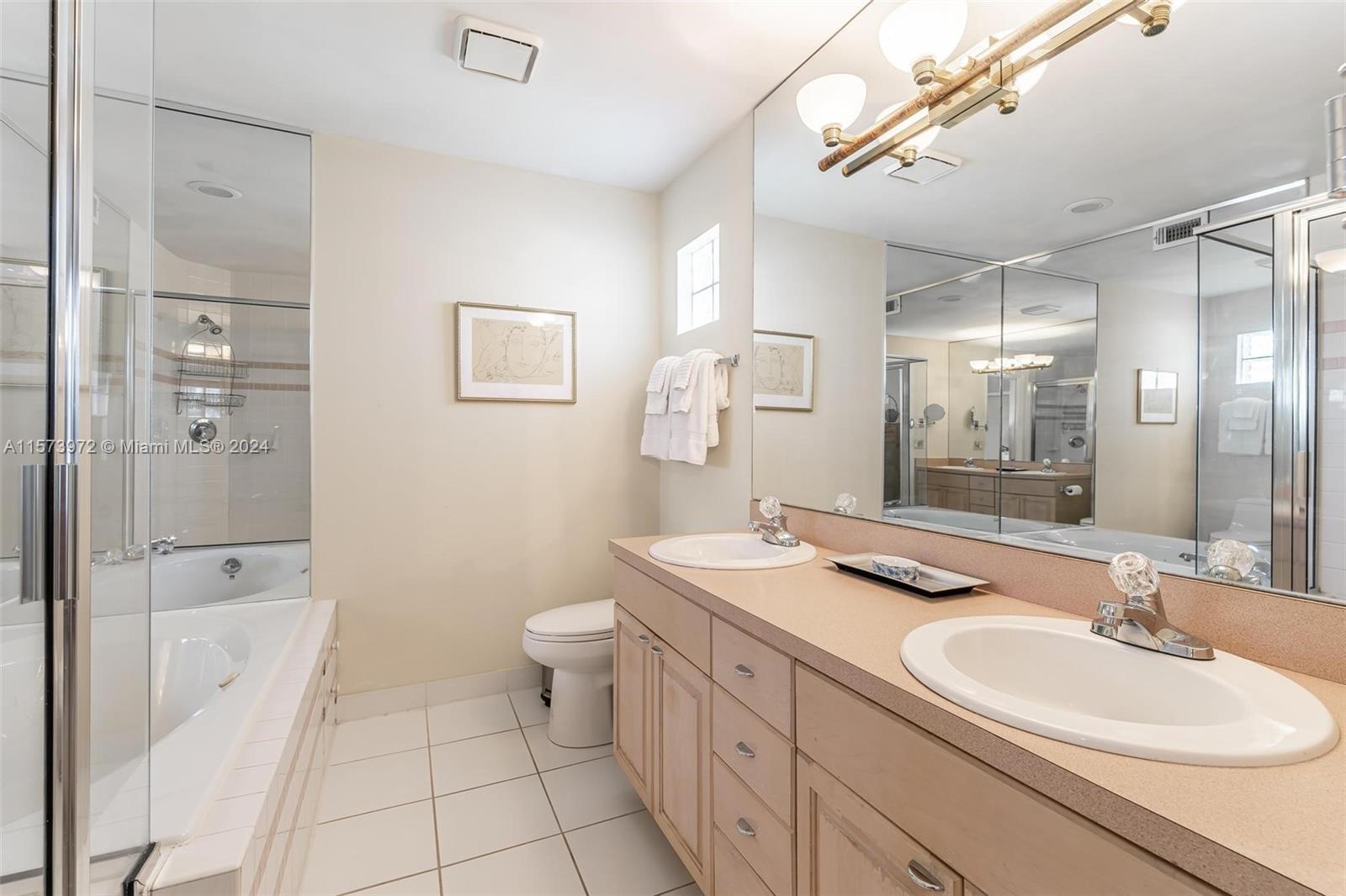 4640 Bougainvilla Dr 3, Lauderdale By The Sea, Florida 33308, 3 Bedrooms Bedrooms, ,3 BathroomsBathrooms,Residentiallease,For Rent,4640 Bougainvilla Dr 3,A11573972