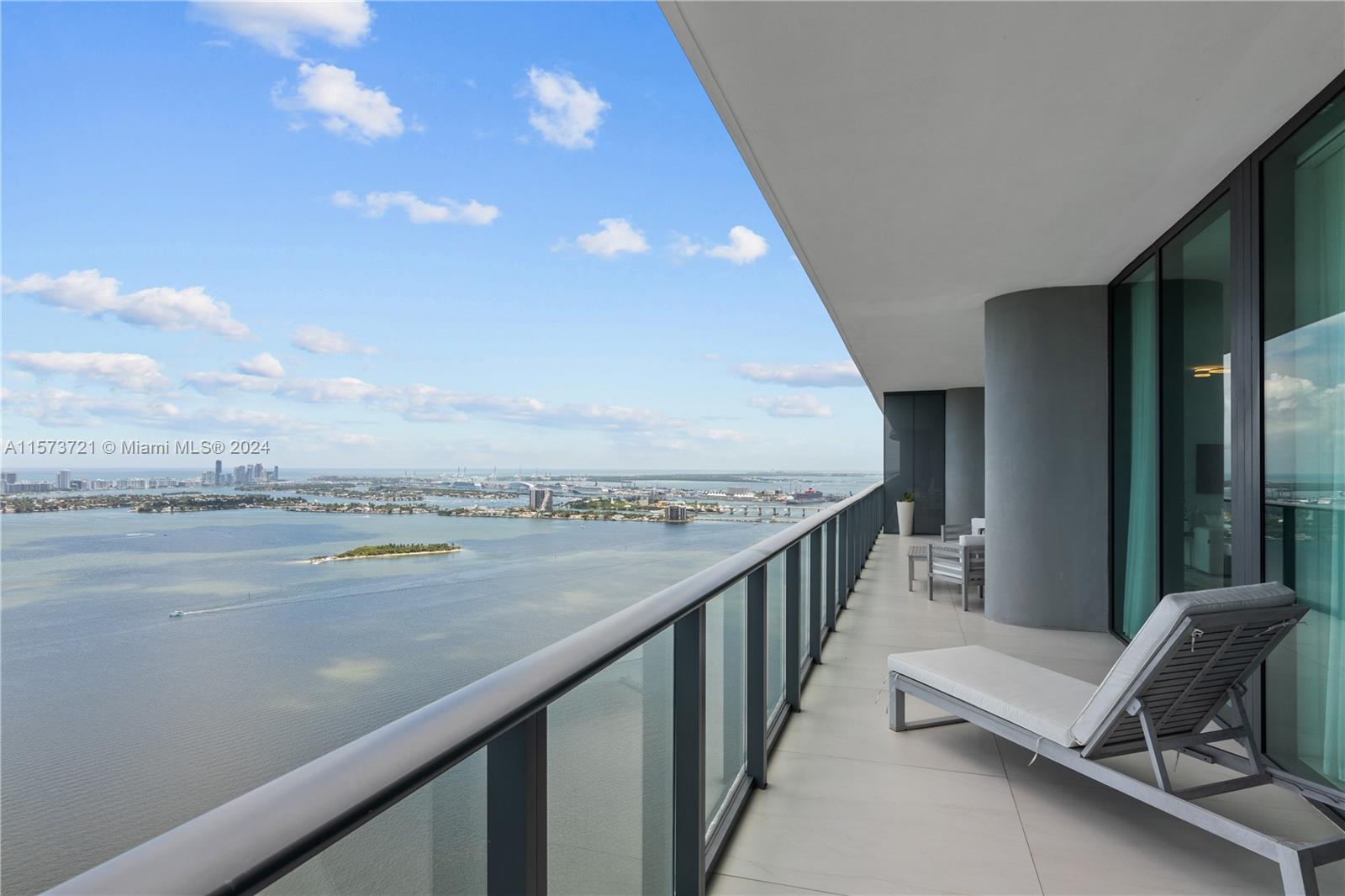 3131 NE 7th Ave PH5002, Miami, Florida 33137, 4 Bedrooms Bedrooms, ,5 BathroomsBathrooms,Residentiallease,For Rent,3131 NE 7th Ave PH5002,A11573721