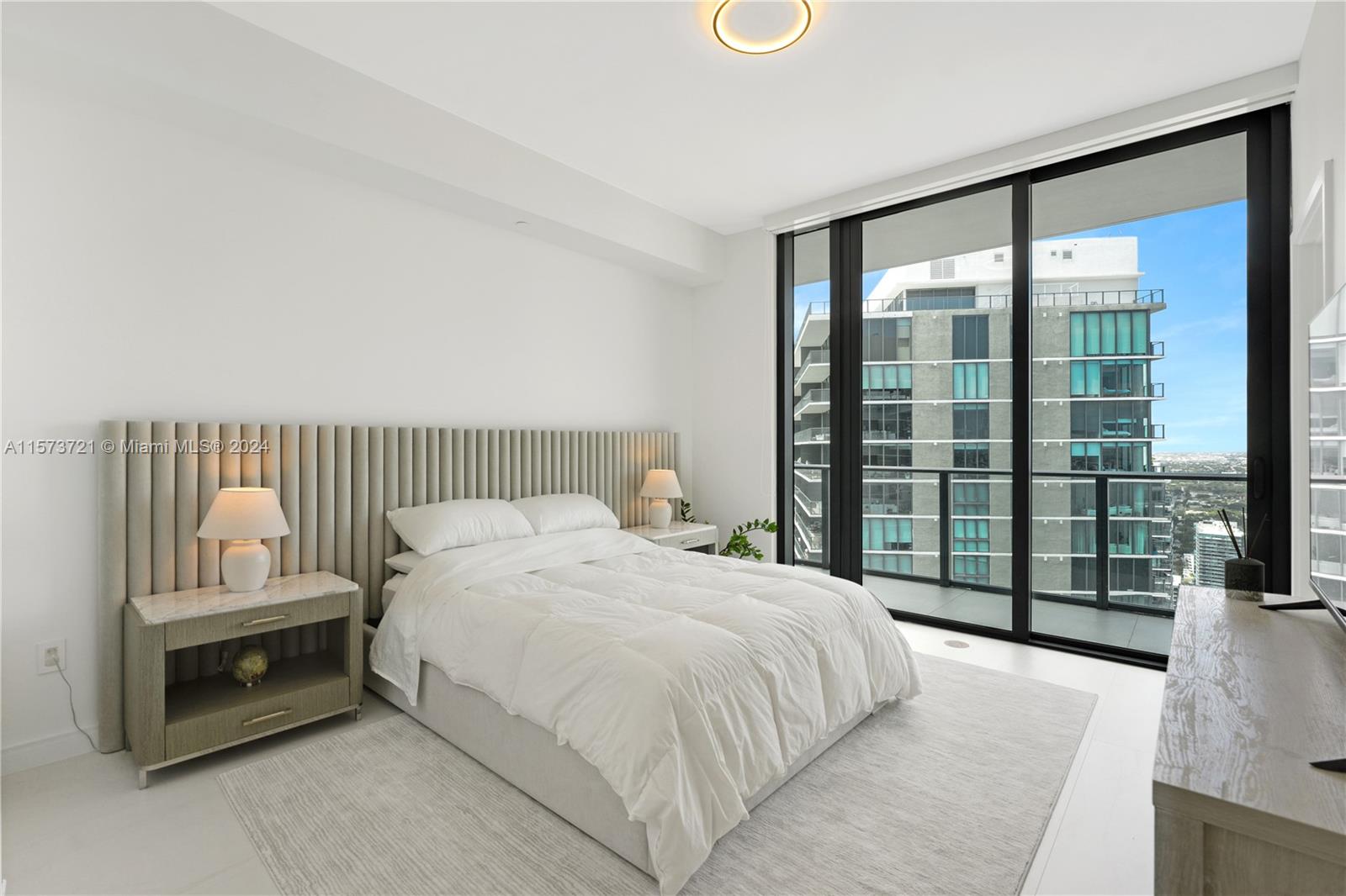 3131 NE 7th Ave PH5002, Miami, Florida 33137, 4 Bedrooms Bedrooms, ,5 BathroomsBathrooms,Residentiallease,For Rent,3131 NE 7th Ave PH5002,A11573721