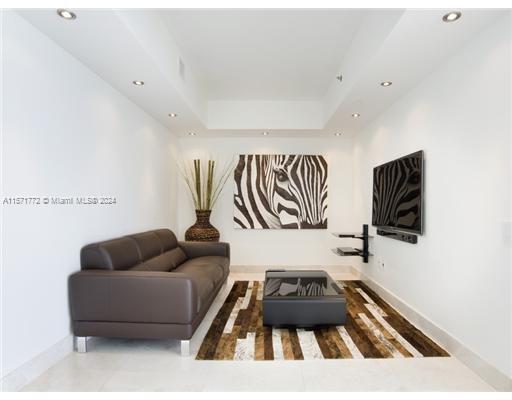 450 Alton Rd 2005, Miami Beach, Florida 33139, 2 Bedrooms Bedrooms, ,2 BathroomsBathrooms,Residentiallease,For Rent,450 Alton Rd 2005,A11571772