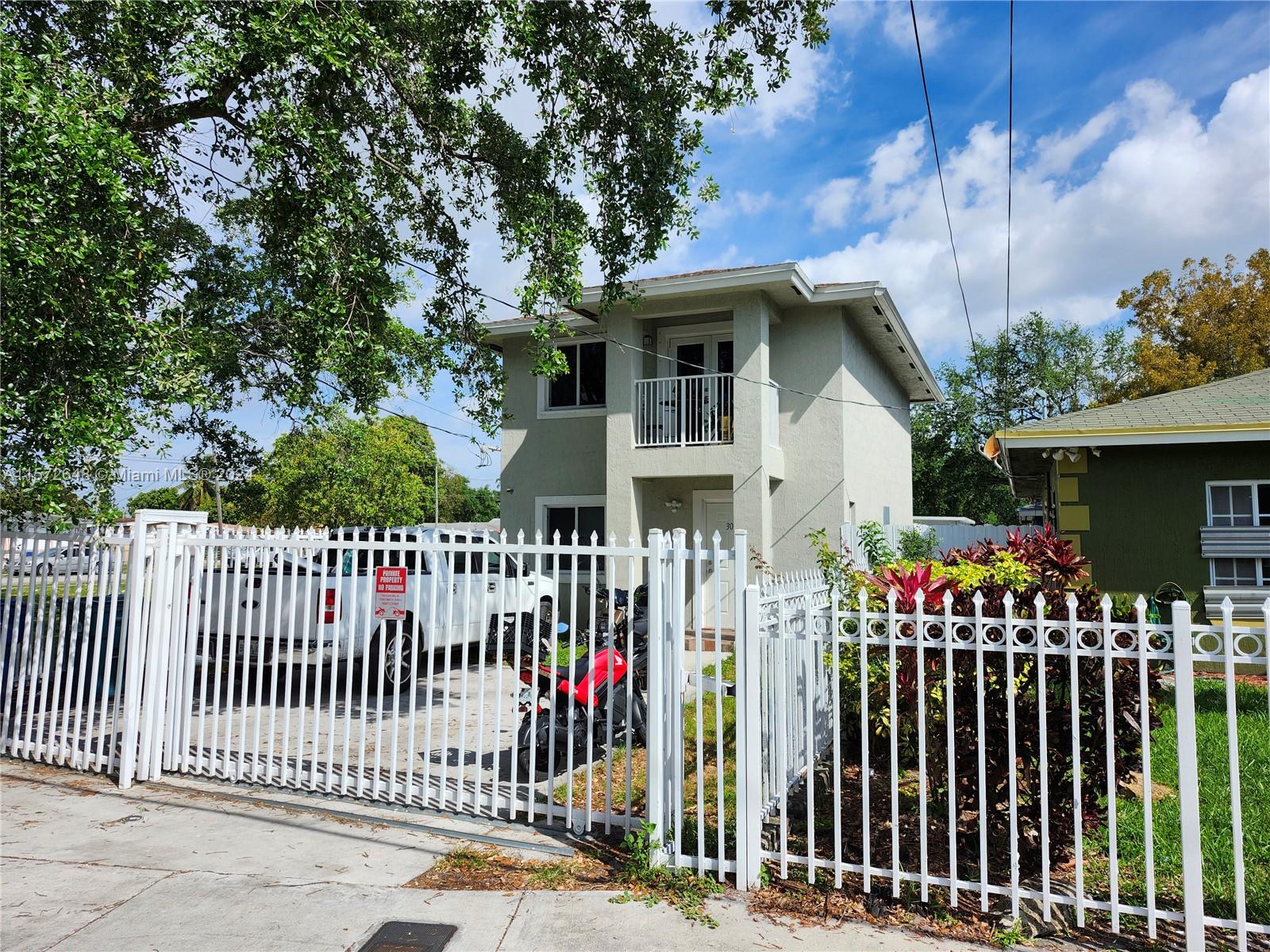 3085 NW 43rd Ter  For Sale A11572648, FL