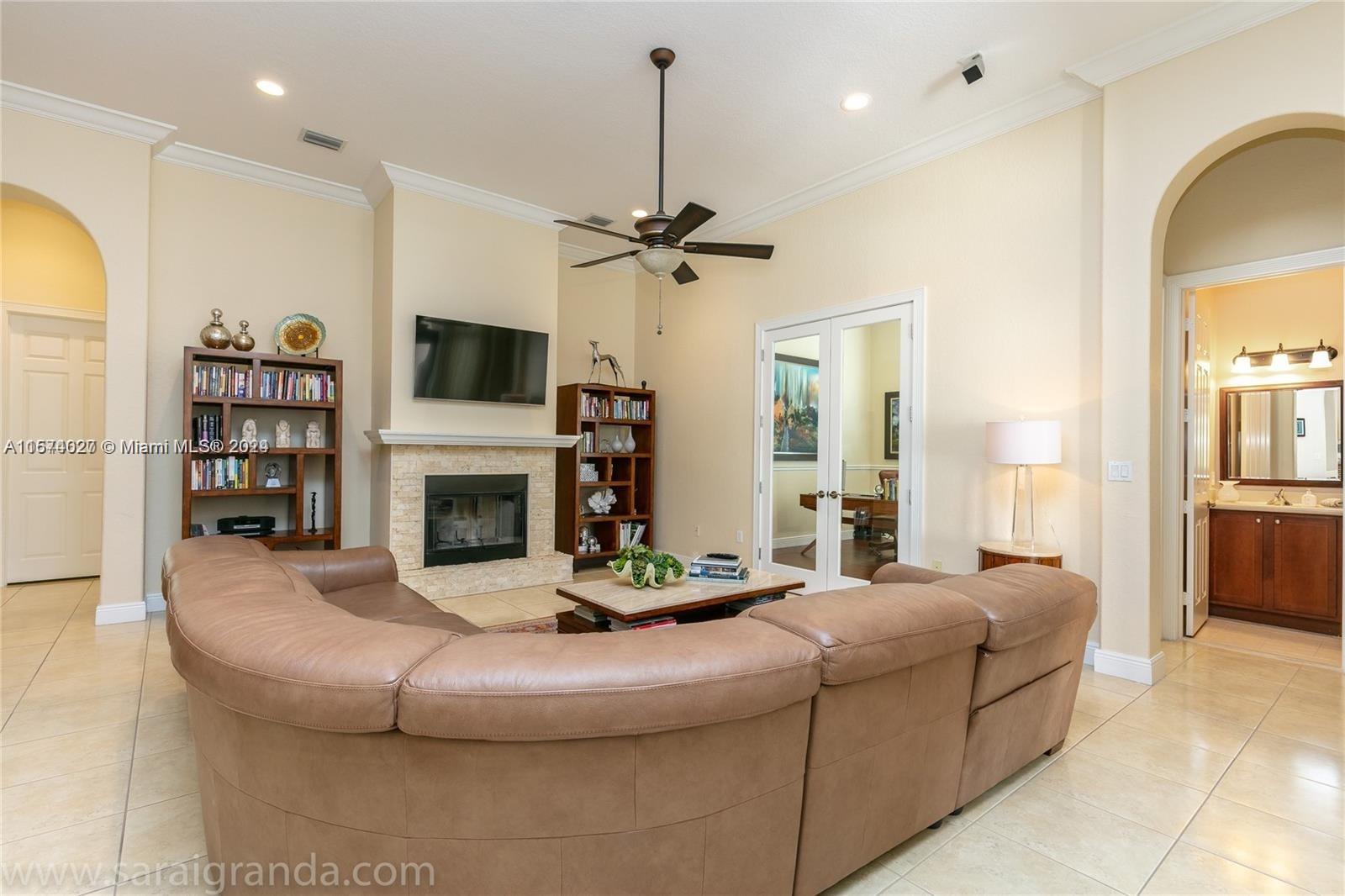 18766 SW 78th Ct, Cutler Bay, Florida 33157, 5 Bedrooms Bedrooms, ,4 BathroomsBathrooms,Residentiallease,For Rent,18766 SW 78th Ct,A11574027
