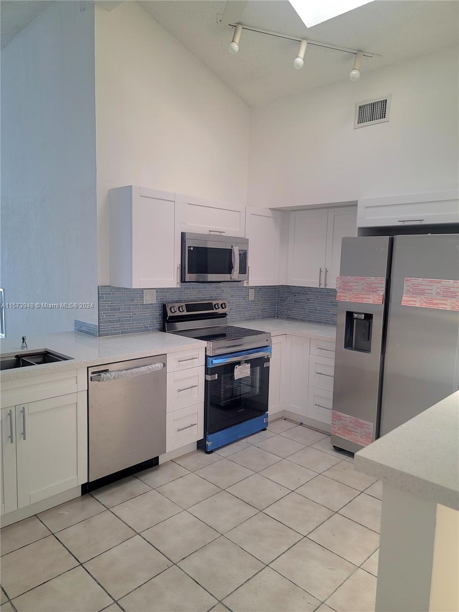 1724 NW 73rd Ave 57, Plantation, Florida 33313, 3 Bedrooms Bedrooms, ,2 BathroomsBathrooms,Residential,For Sale,1724 NW 73rd Ave 57,A11573948