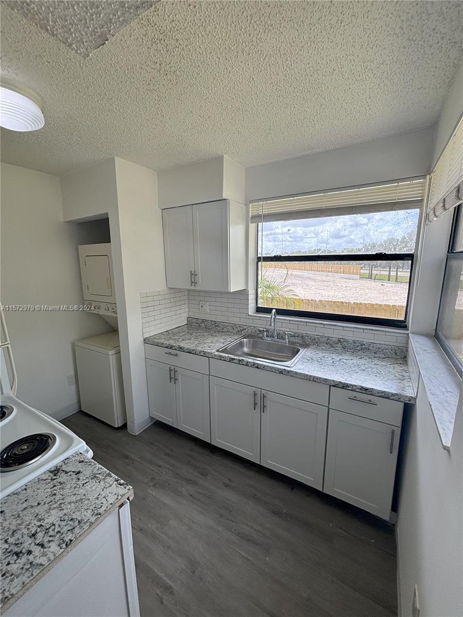 1150 N Liberty Ave 1150H, Homestead, Florida 33034, 1 Bedroom Bedrooms, ,1 BathroomBathrooms,Residentiallease,For Rent,1150 N Liberty Ave 1150H,A11572979