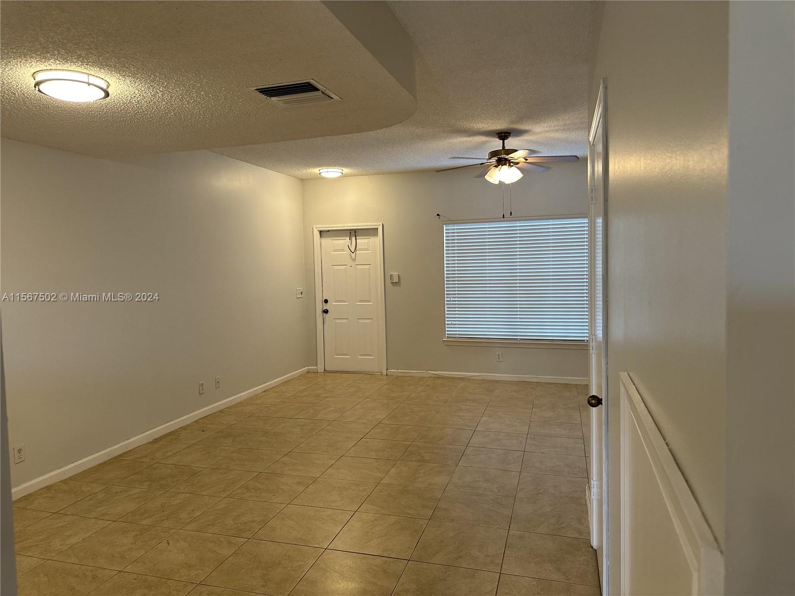 Coral Springs, Florida 33076, 3 Bedrooms Bedrooms, ,2 BathroomsBathrooms,Residentiallease,For Rent,A11567502