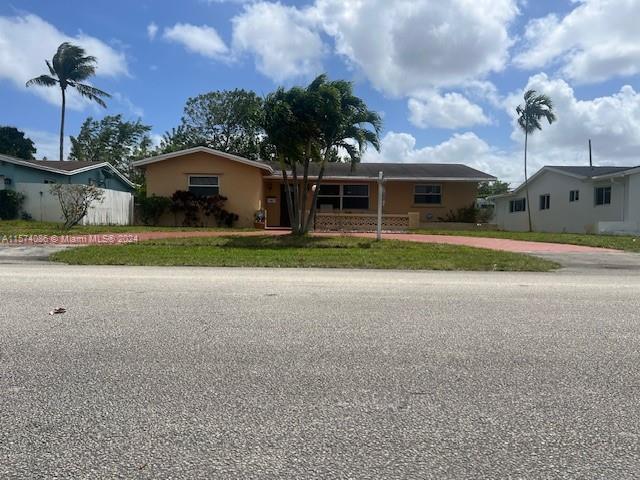5440  Tyler St  For Sale A11574086, FL