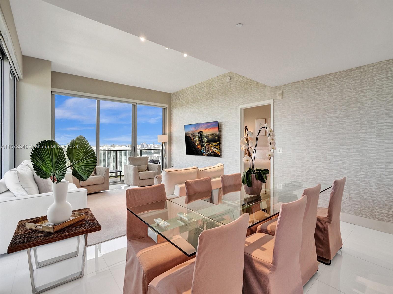 16385 Biscayne Blvd 3201/LPH01, North Miami Beach, Florida 33160, 3 Bedrooms Bedrooms, ,3 BathroomsBathrooms,Residentiallease,For Rent,16385 Biscayne Blvd 3201/LPH01,A11573342