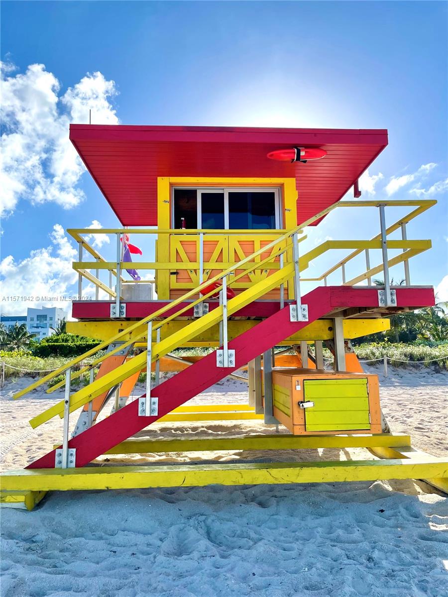500 77th St 3, Miami Beach, Florida 33141, 2 Bedrooms Bedrooms, ,2 BathroomsBathrooms,Residential,For Sale,500 77th St 3,A11571942