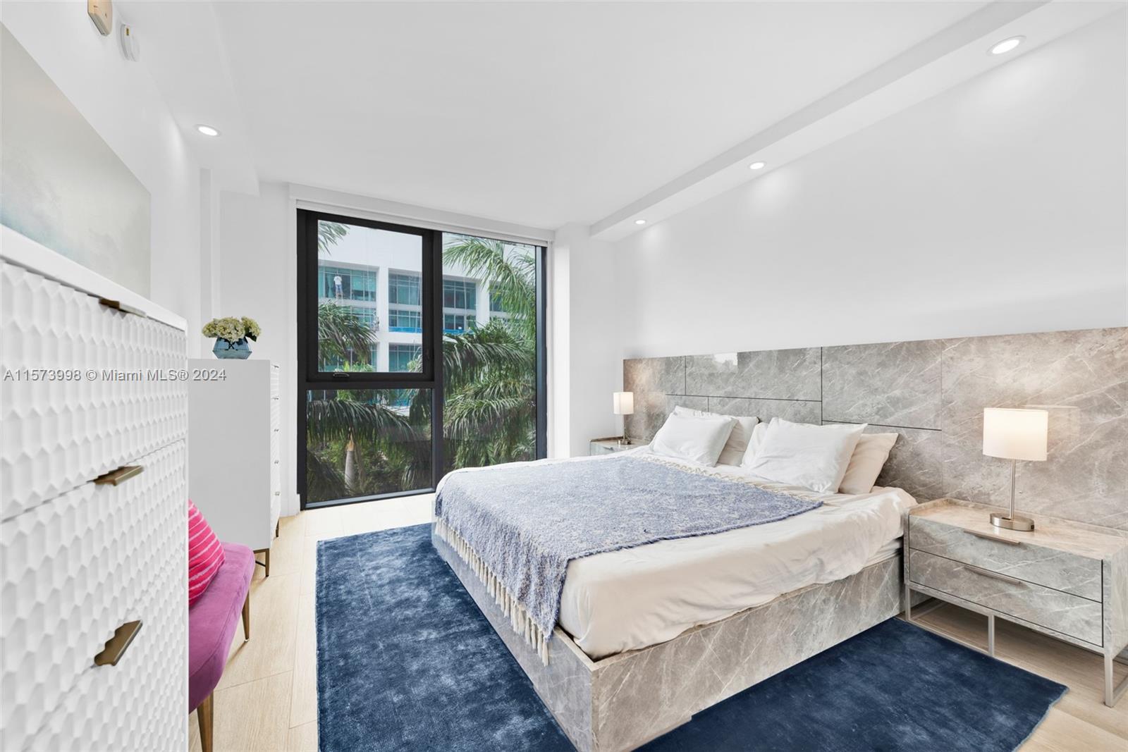121 NE 34th St L304, Miami, Florida 33137, 2 Bedrooms Bedrooms, ,2 BathroomsBathrooms,Residentiallease,For Rent,121 NE 34th St L304,A11573998