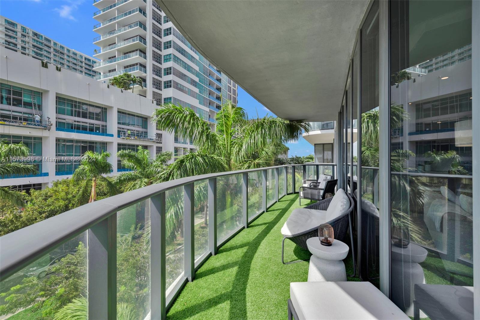 121 NE 34th St L304, Miami, Florida 33137, 2 Bedrooms Bedrooms, ,2 BathroomsBathrooms,Residentiallease,For Rent,121 NE 34th St L304,A11573998
