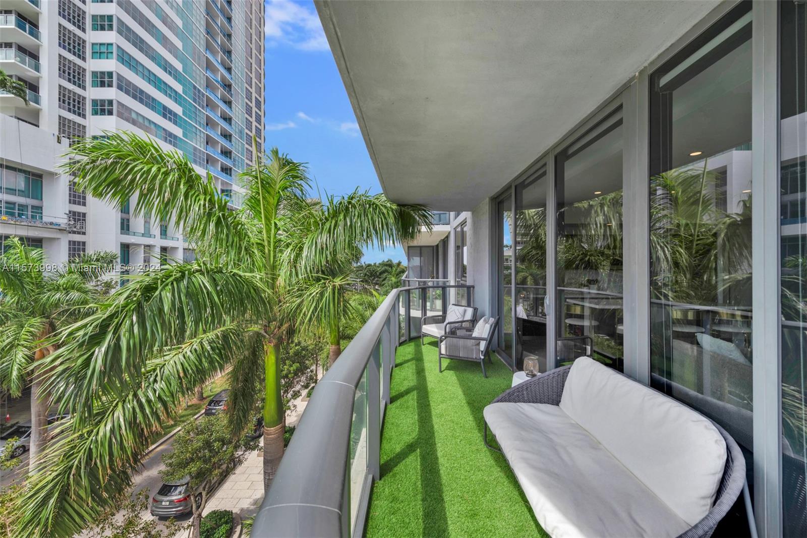 121 NE 34th St L304, Miami, Florida 33137, 2 Bedrooms Bedrooms, ,2 BathroomsBathrooms,Residentiallease,For Rent,121 NE 34th St L304,A11573998
