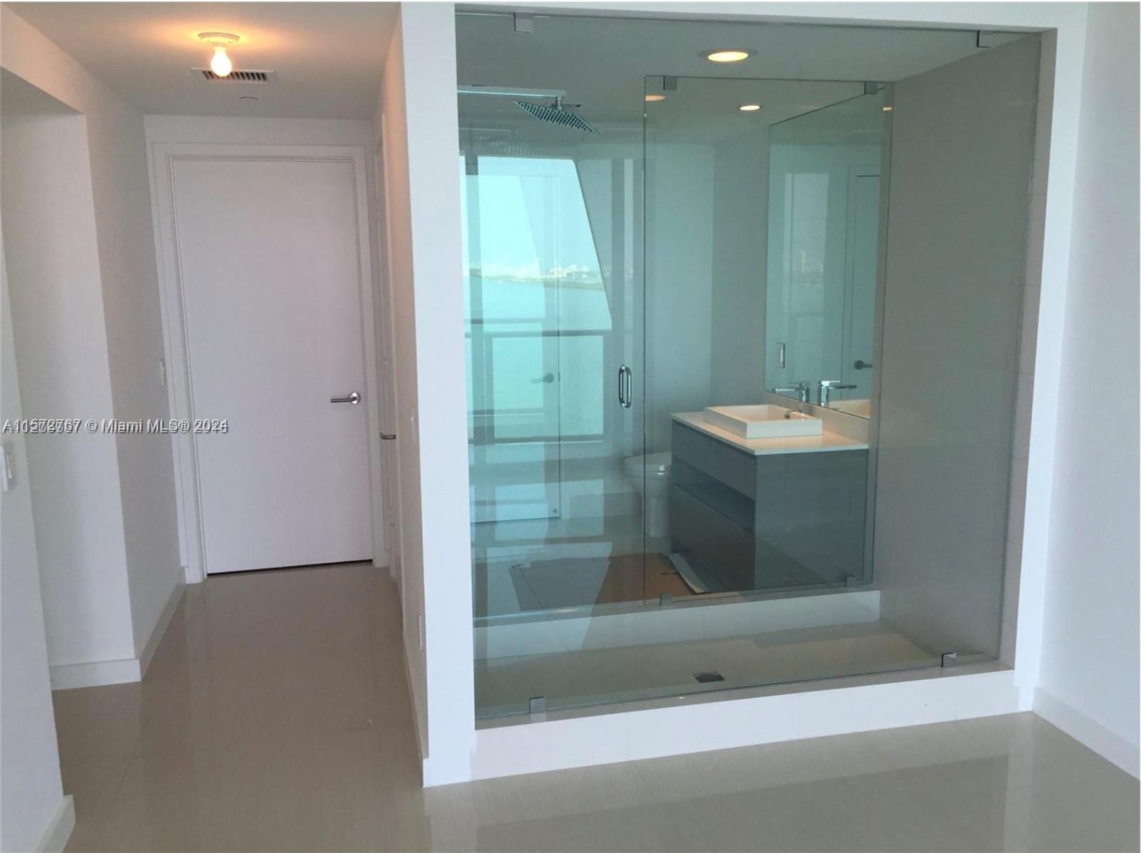 460 NE 28th St 2102, Miami, Florida 33137, 1 Bedroom Bedrooms, ,1 BathroomBathrooms,Residentiallease,For Rent,460 NE 28th St 2102,A11572767