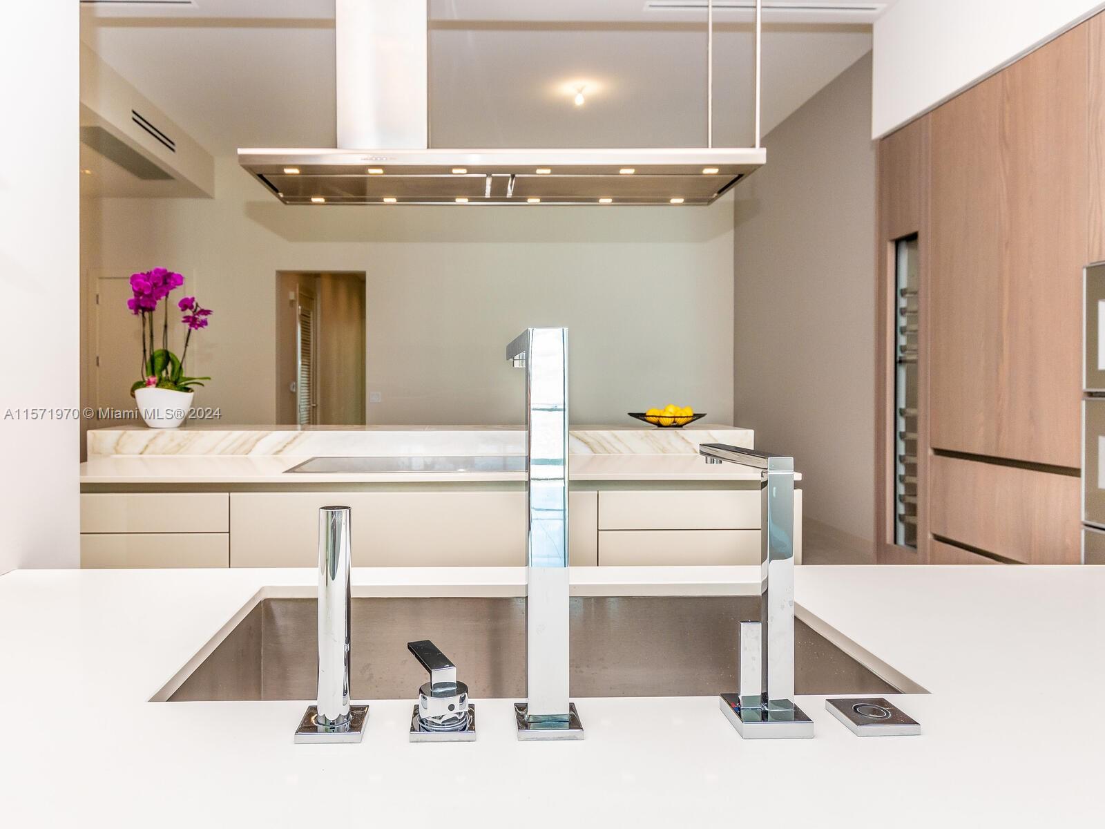 18501 Collins 1503, Sunny Isles Beach, Florida 33160, 3 Bedrooms Bedrooms, ,4 BathroomsBathrooms,Residentiallease,For Rent,18501 Collins 1503,A11571970