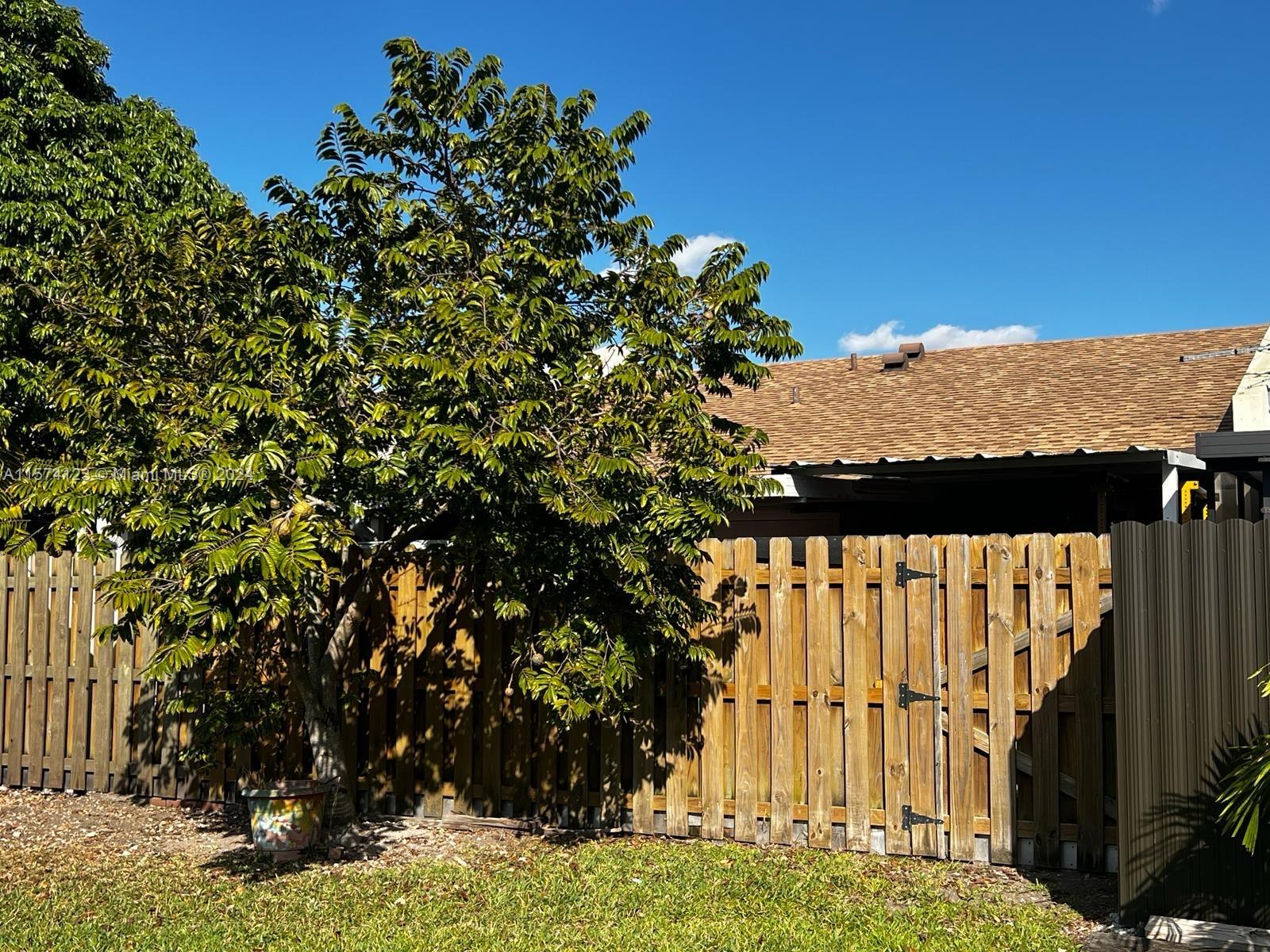 5104 SW 139 CT, Miami, Florida 33175, 2 Bedrooms Bedrooms, 1 Room Rooms,2 BathroomsBathrooms,Residential,For Sale,5104 SW 139 CT,A11574123