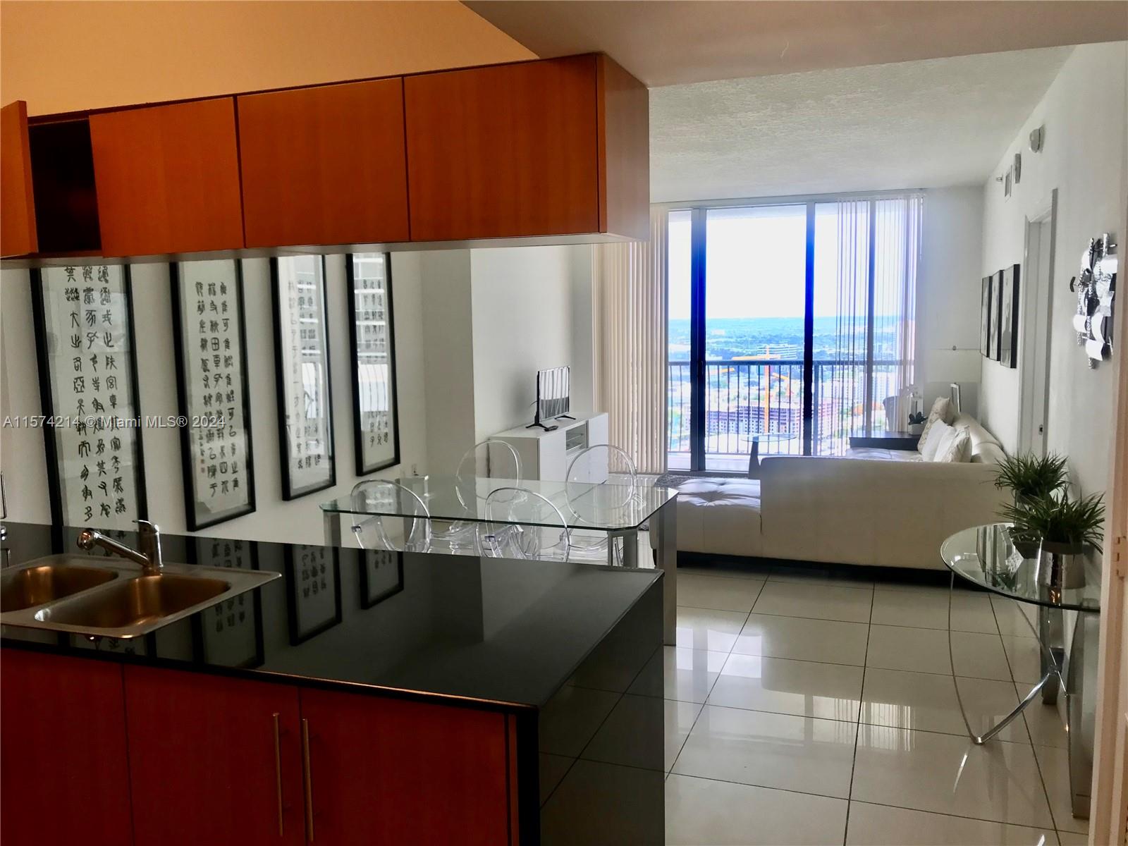 Miami, Florida 33132, 1 Bedroom Bedrooms, ,1 BathroomBathrooms,Residentiallease,For Rent,A11574214