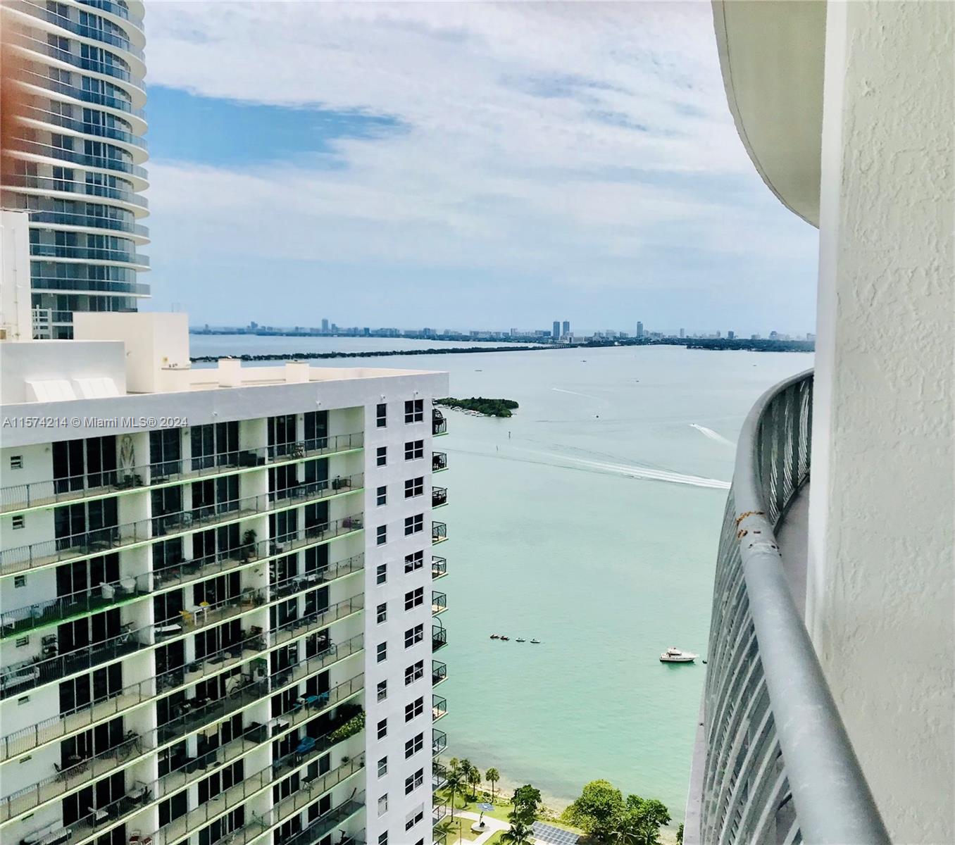 Miami, Florida 33132, 1 Bedroom Bedrooms, ,1 BathroomBathrooms,Residentiallease,For Rent,A11574214