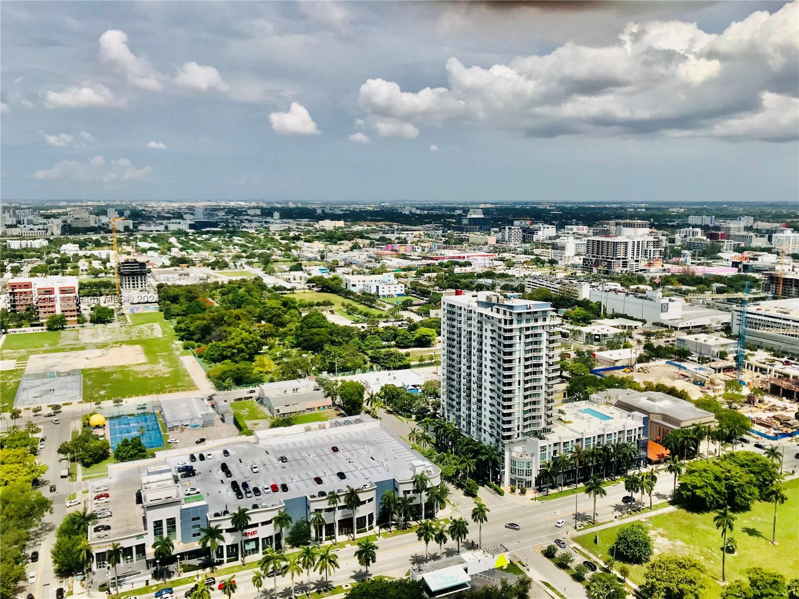 Miami, Florida 33132, 1 Bedroom Bedrooms, ,1 BathroomBathrooms,Residentiallease,For Rent,A11574214