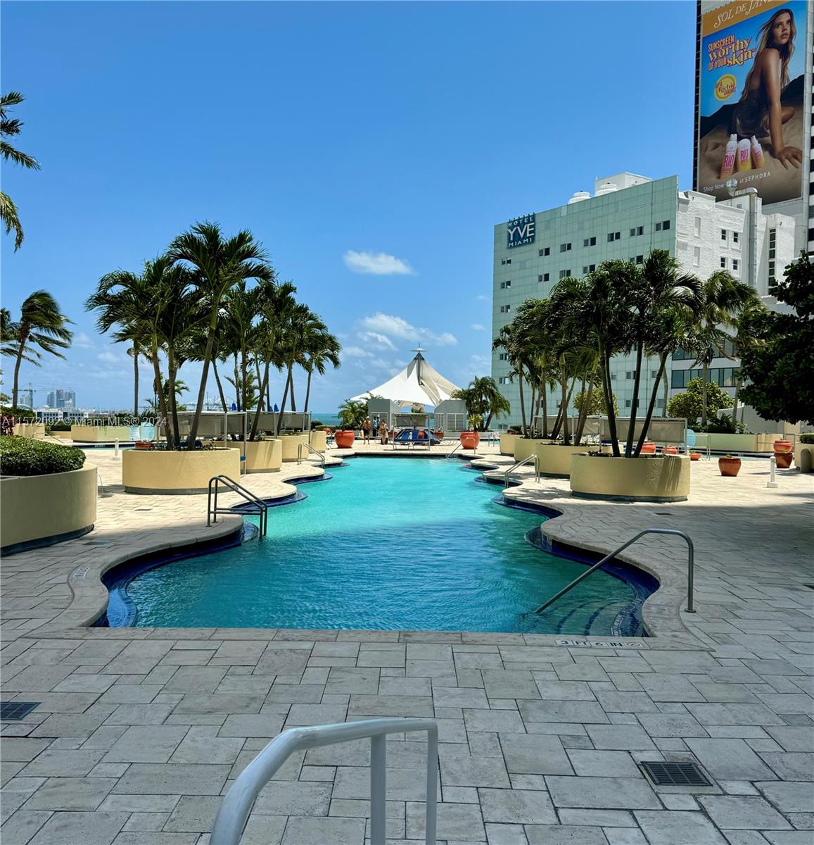Miami, Florida 33132, ,1 BathroomBathrooms,Residentiallease,For Rent,A11572092