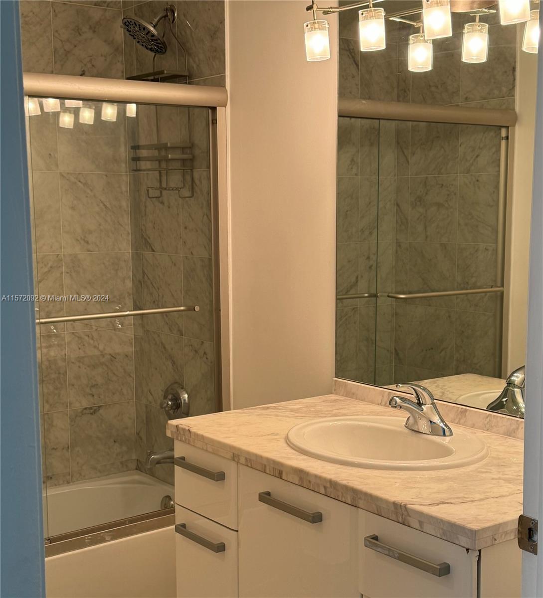 Miami, Florida 33132, ,1 BathroomBathrooms,Residentiallease,For Rent,A11572092
