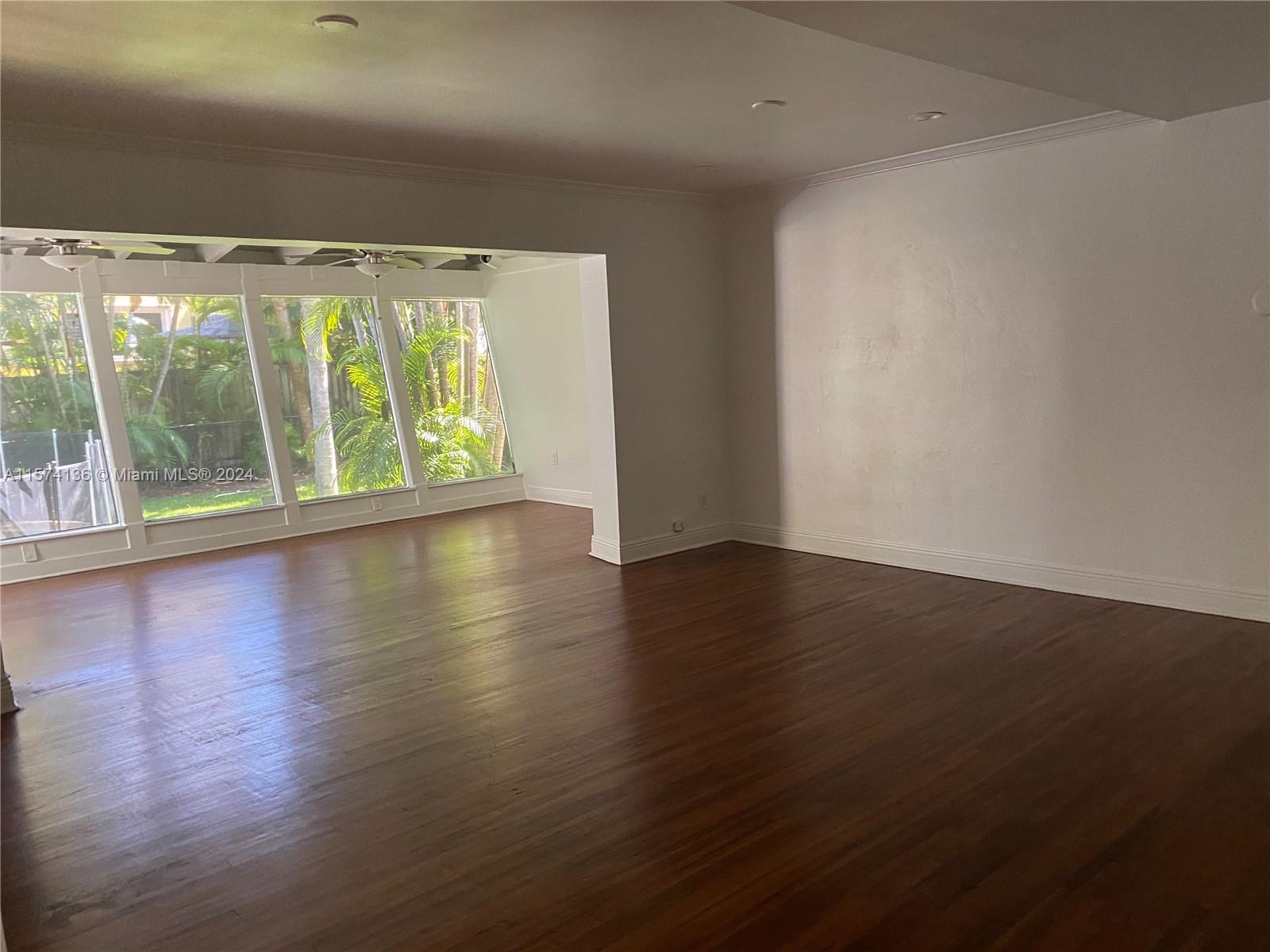 330 Redwood Ln, Key Biscayne, Florida 33149, 4 Bedrooms Bedrooms, ,3 BathroomsBathrooms,Residential,For Sale,330 Redwood Ln,A11574136