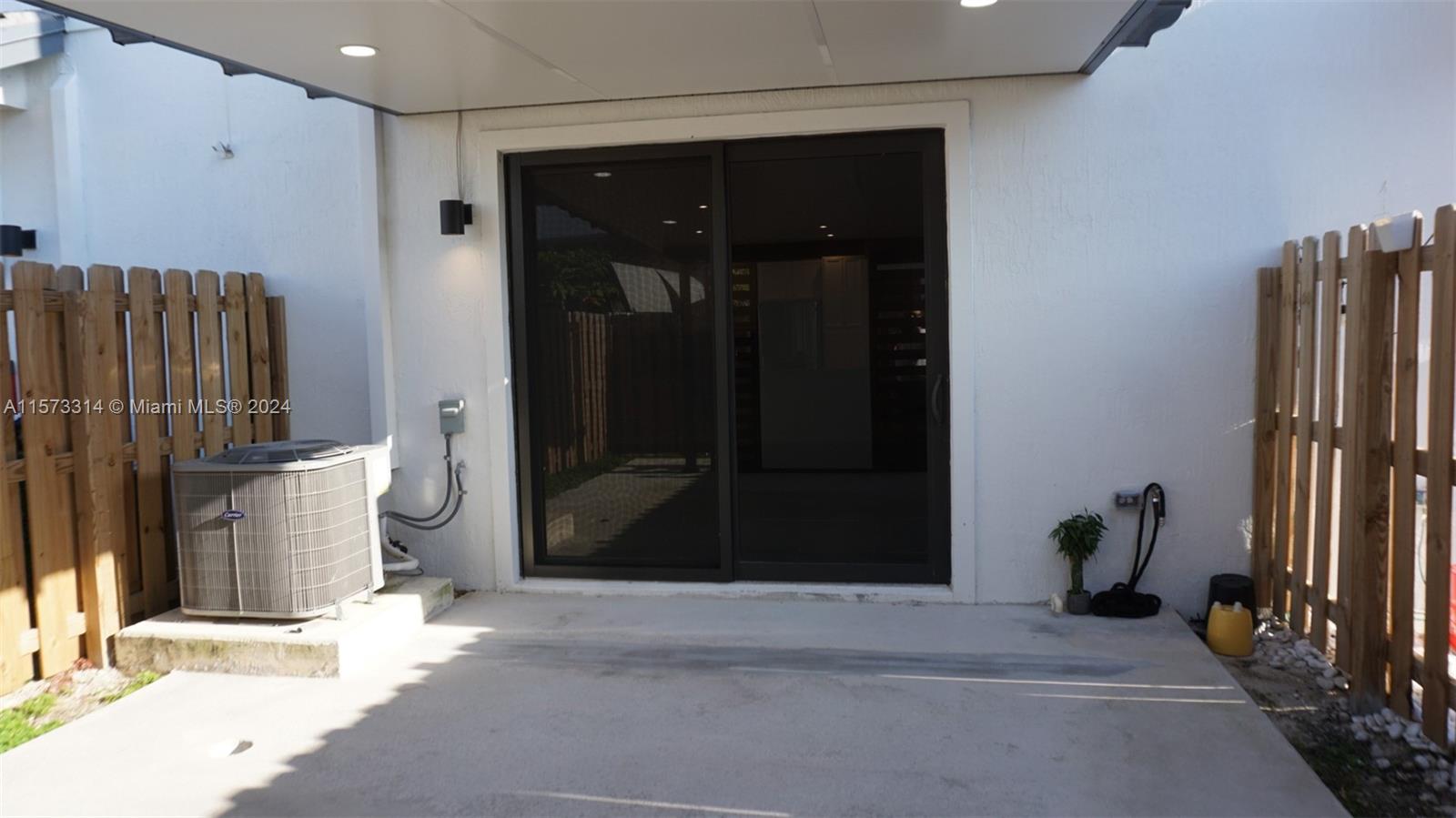 10845 SW 233rd St, Homestead, Florida 33032, 3 Bedrooms Bedrooms, ,2 BathroomsBathrooms,Residentiallease,For Rent,10845 SW 233rd St,A11573314
