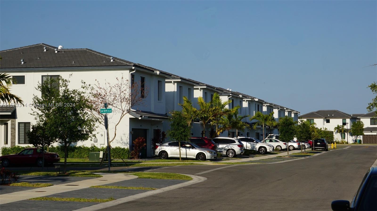 10845 SW 233rd St, Homestead, Florida 33032, 3 Bedrooms Bedrooms, ,2 BathroomsBathrooms,Residentiallease,For Rent,10845 SW 233rd St,A11573314