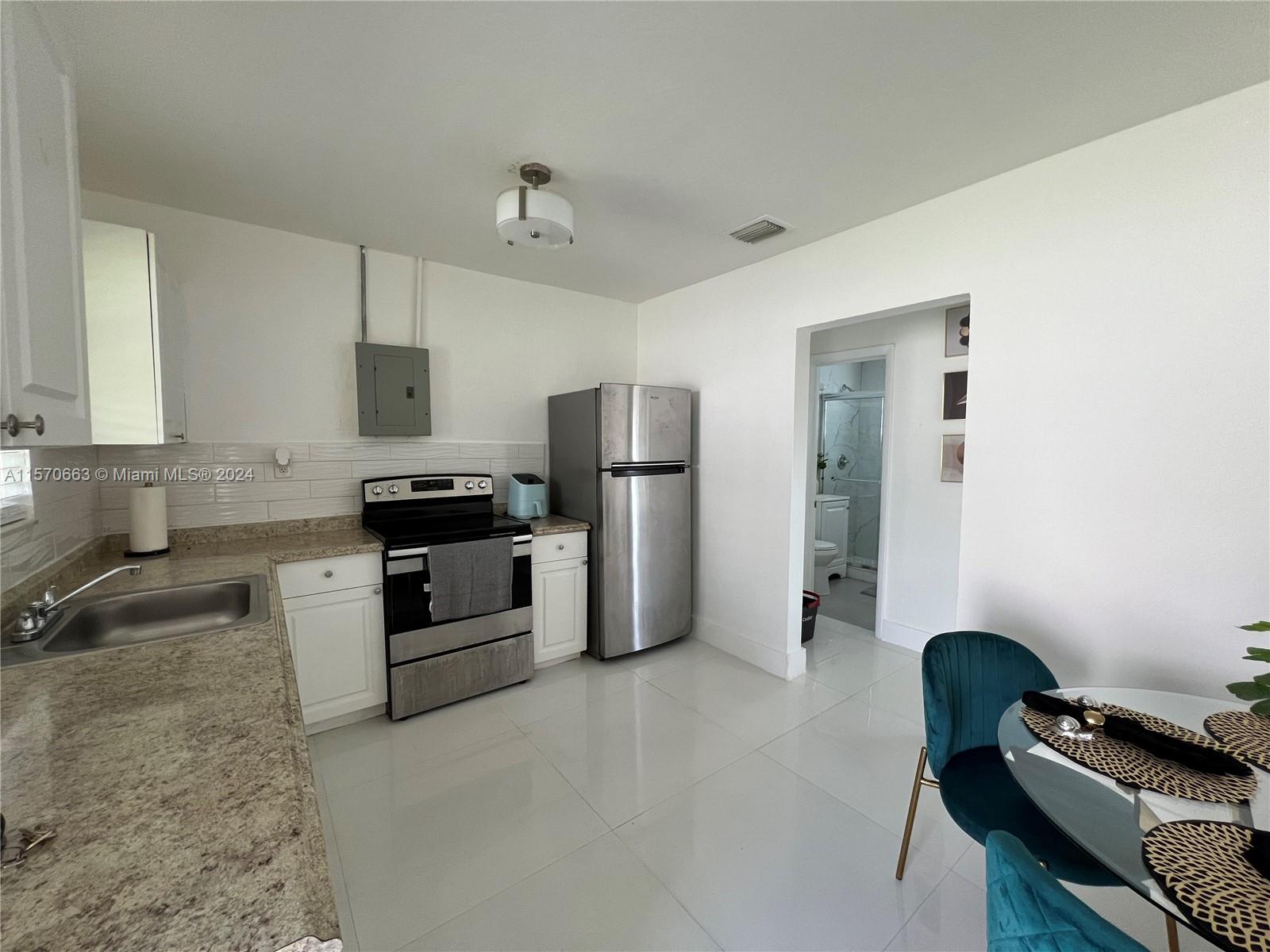 320 NW 83rd St 330, Miami, Florida 33150, 1 Bedroom Bedrooms, ,1 BathroomBathrooms,Residentiallease,For Rent,320 NW 83rd St 330,A11570663