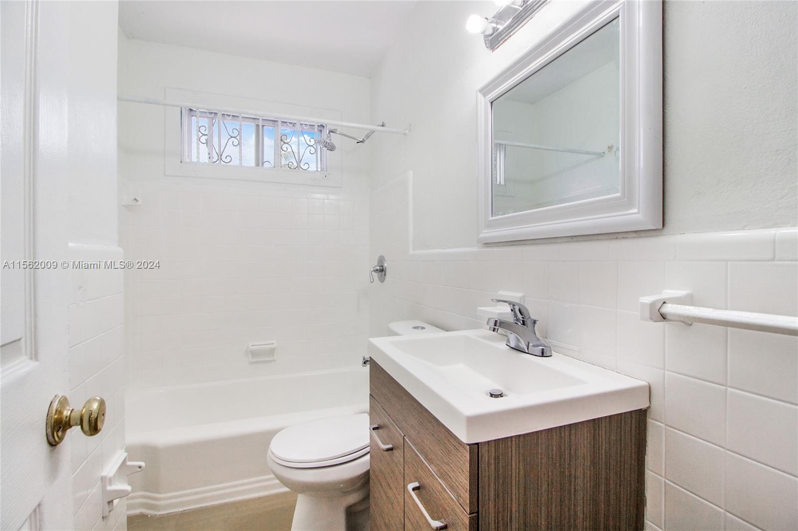 38 NE 50th Ter, Miami, Florida 33137, 4 Bedrooms Bedrooms, ,2 BathroomsBathrooms,Residentiallease,For Rent,38 NE 50th Ter,A11562009