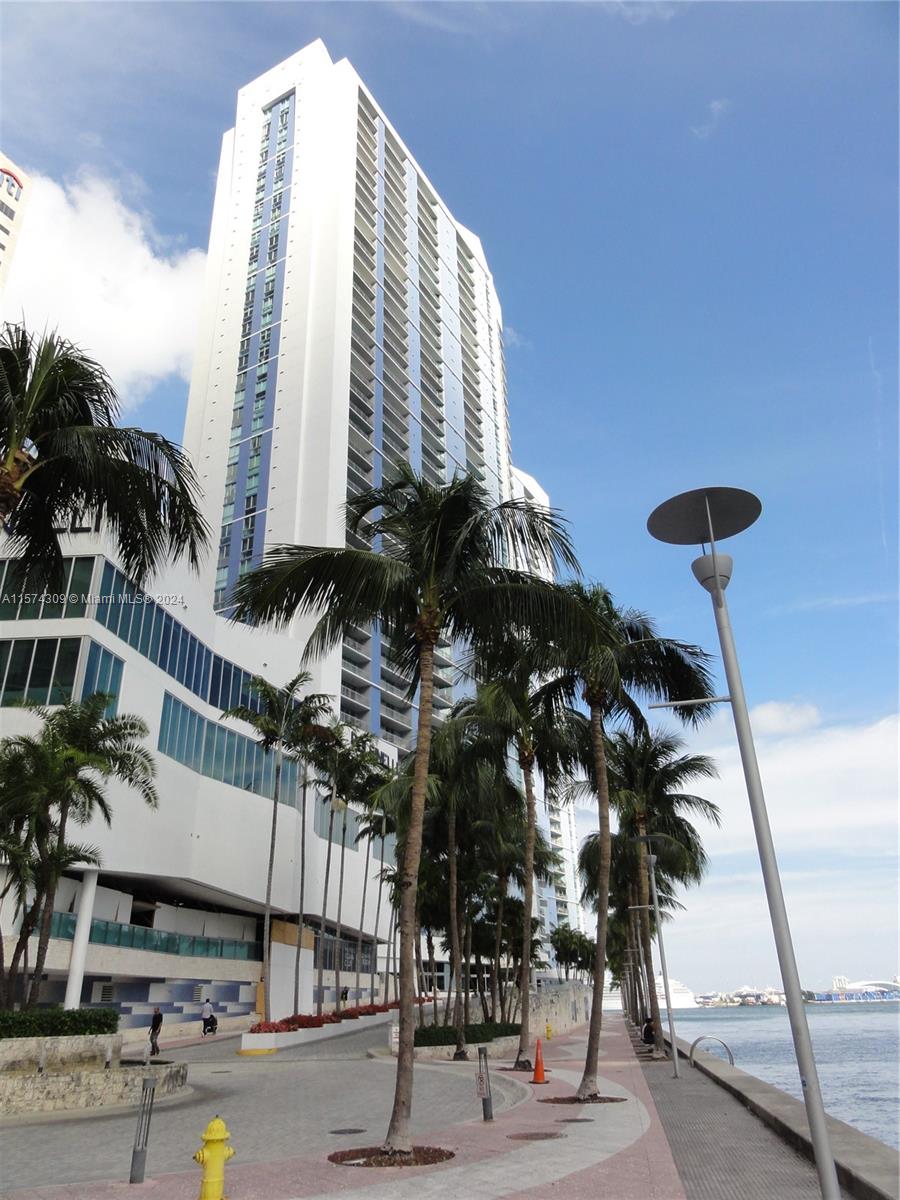 325 S Biscayne Blvd #3721 For Sale A11574309, FL