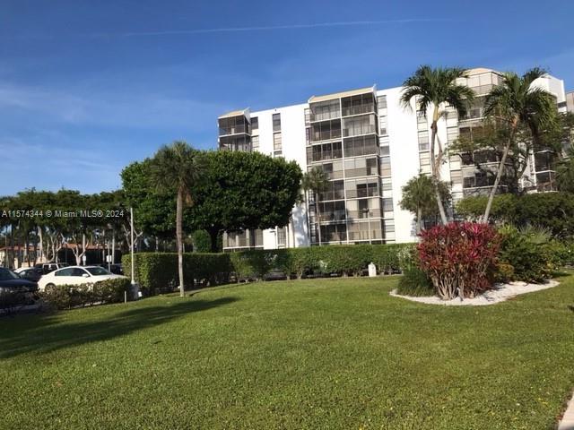 20500 W Country Club Dr #308 For Sale A11574344, FL