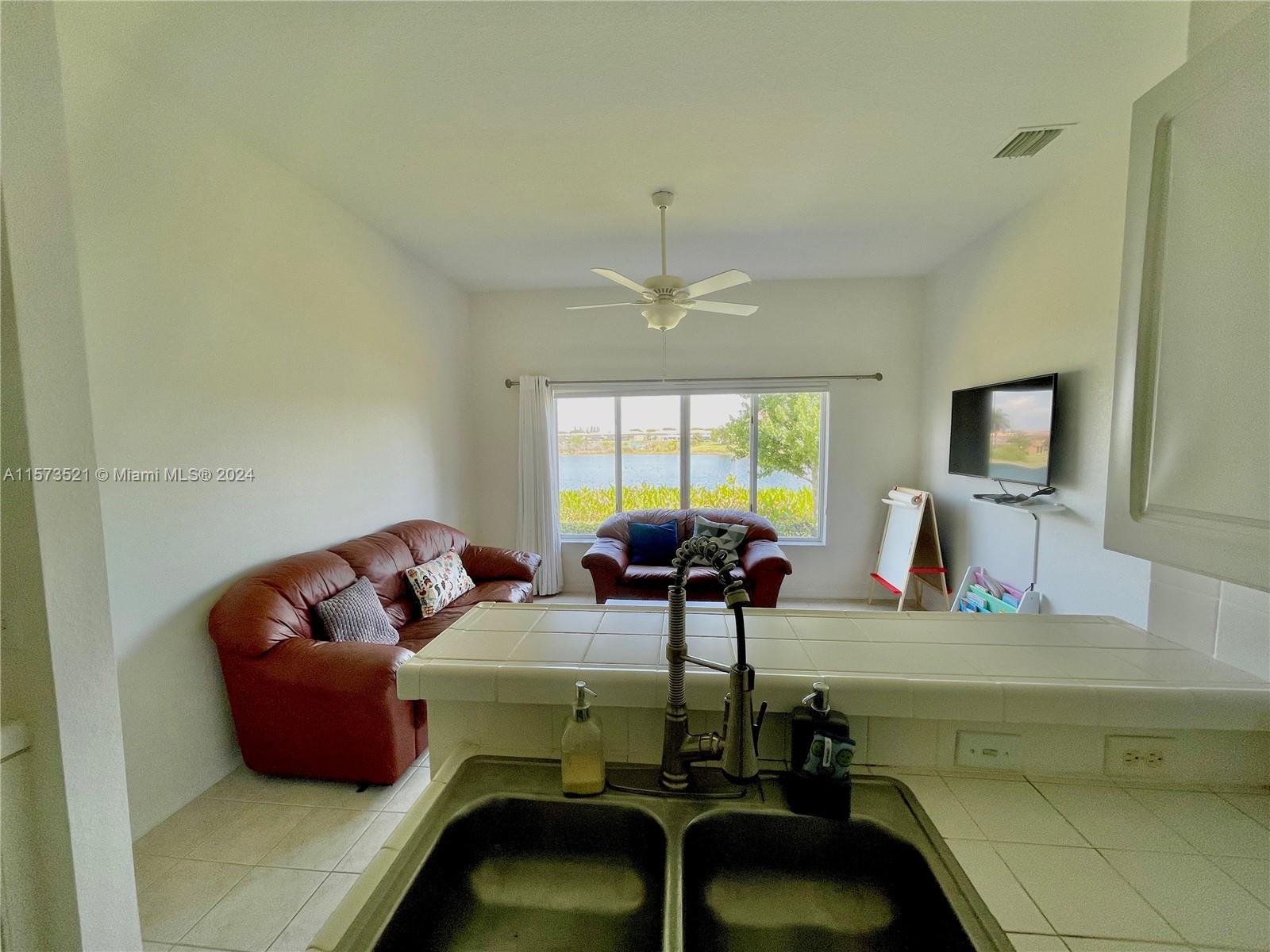 Homestead, Florida 33035, 3 Bedrooms Bedrooms, ,2 BathroomsBathrooms,Residential,For Sale,A11573521