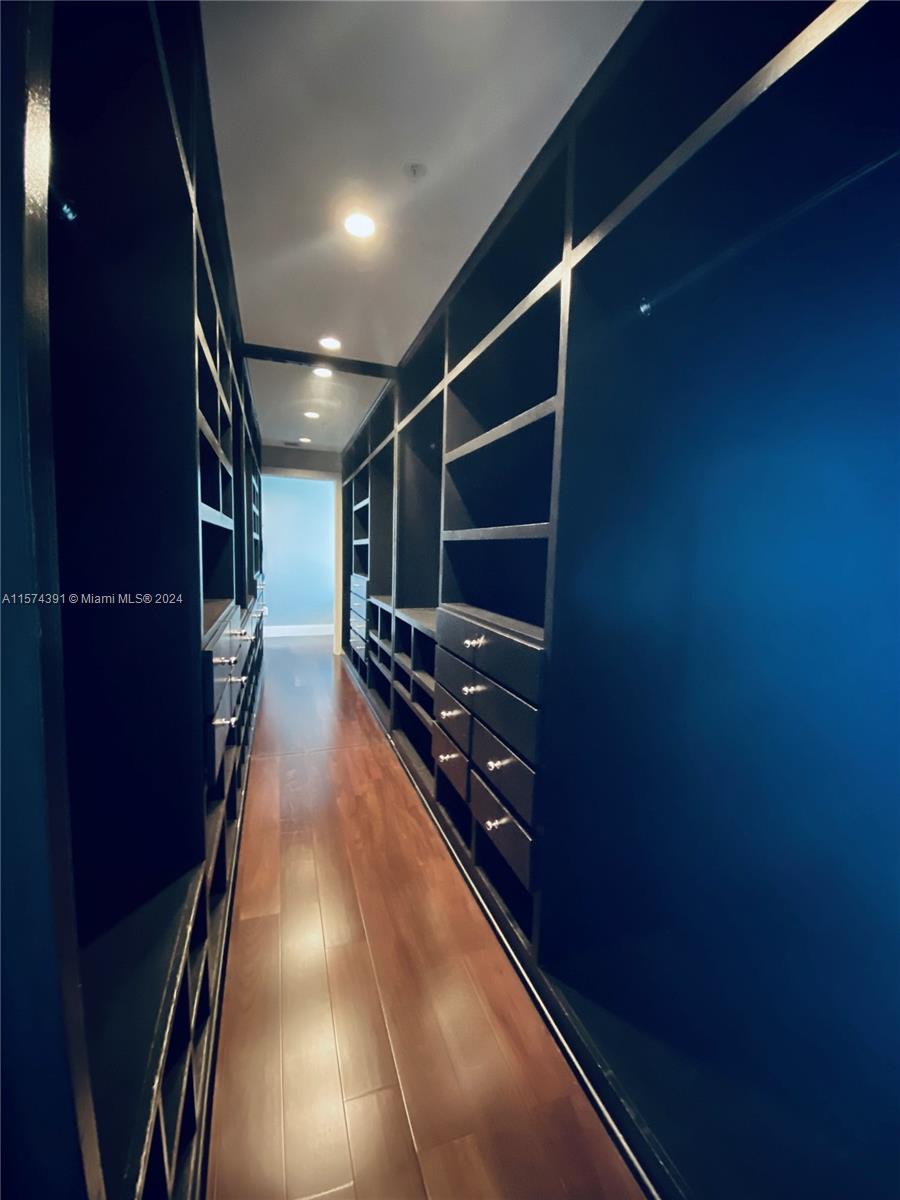 601 NE 36th St 3201, Miami, Florida 33137, 3 Bedrooms Bedrooms, ,3 BathroomsBathrooms,Residential,For Sale,601 NE 36th St 3201,A11574391