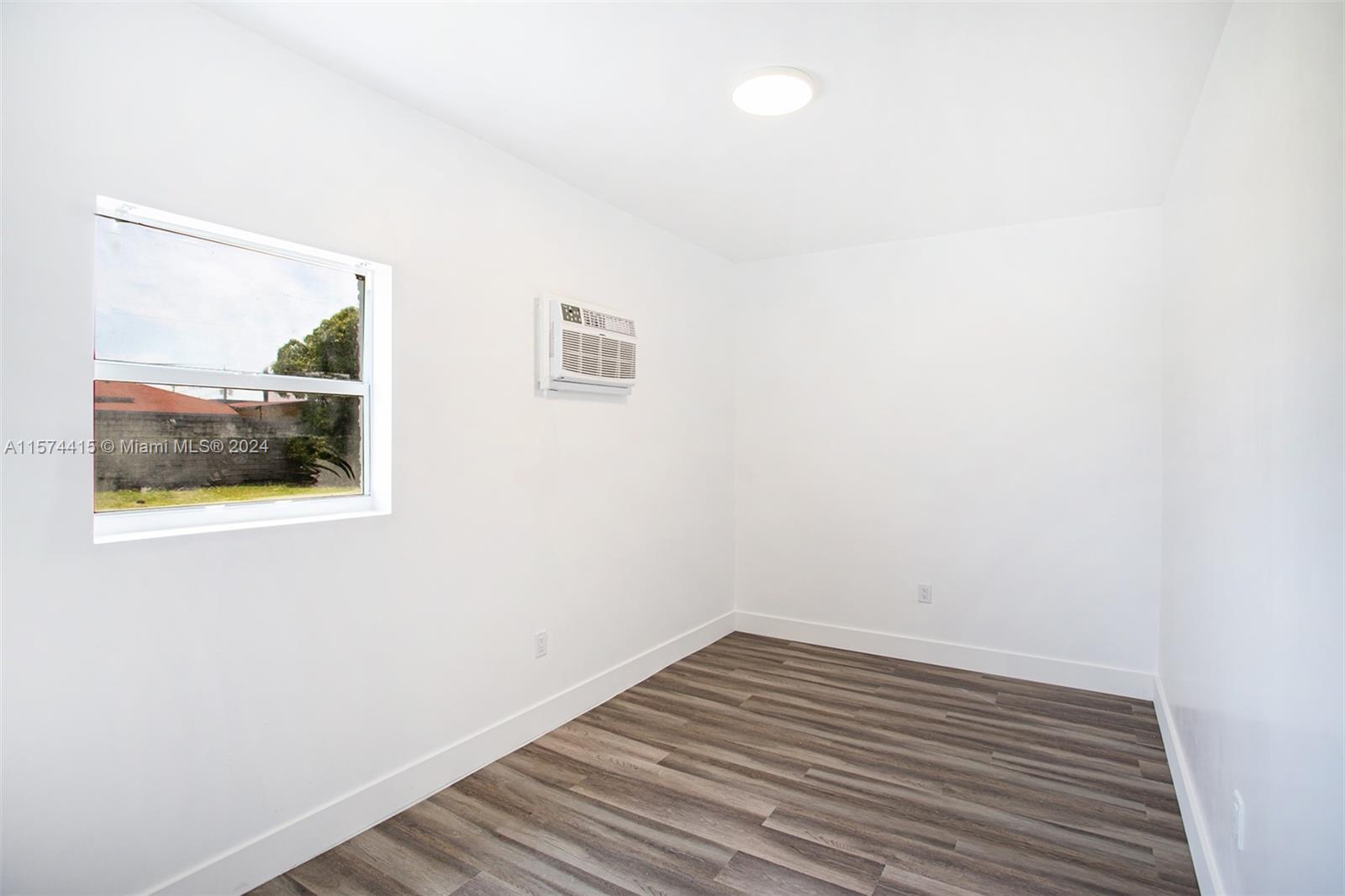 2424 NW 7th Ct 2, Miami, Florida 33127, 2 Bedrooms Bedrooms, ,1 BathroomBathrooms,Residentiallease,For Rent,2424 NW 7th Ct 2,A11574415