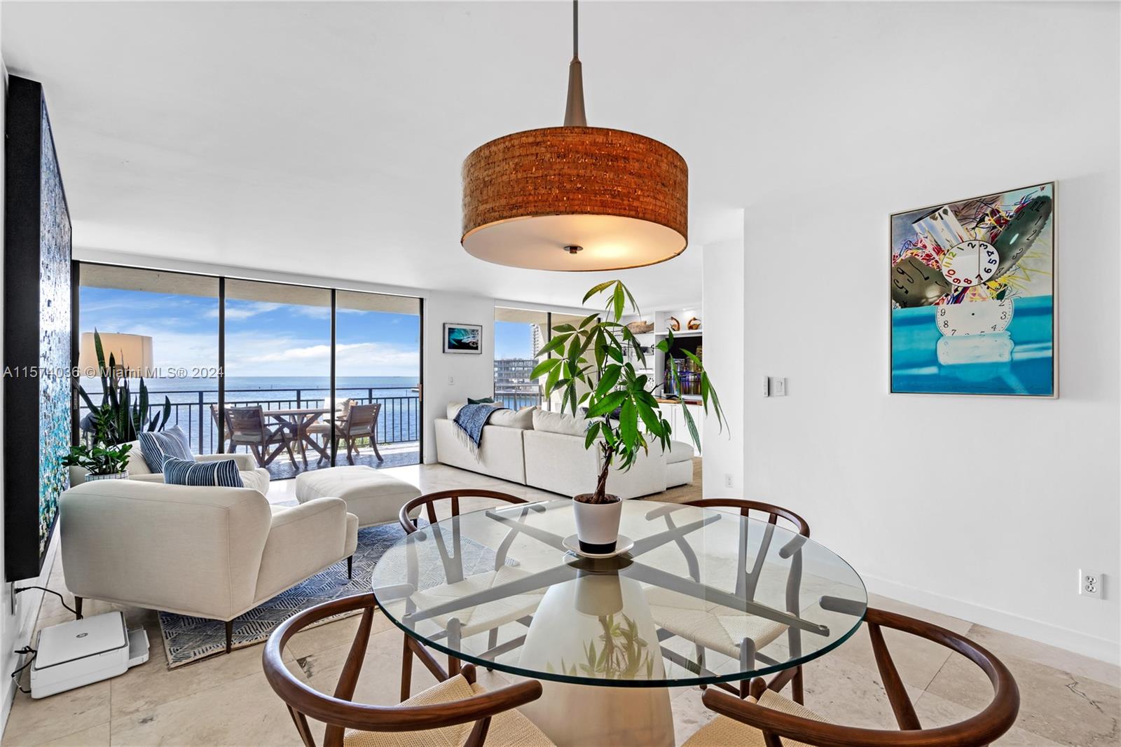 1632 S Bayshore Ct 302, Miami, Florida 33133, 2 Bedrooms Bedrooms, ,2 BathroomsBathrooms,Residentiallease,For Rent,1632 S Bayshore Ct 302,A11574036