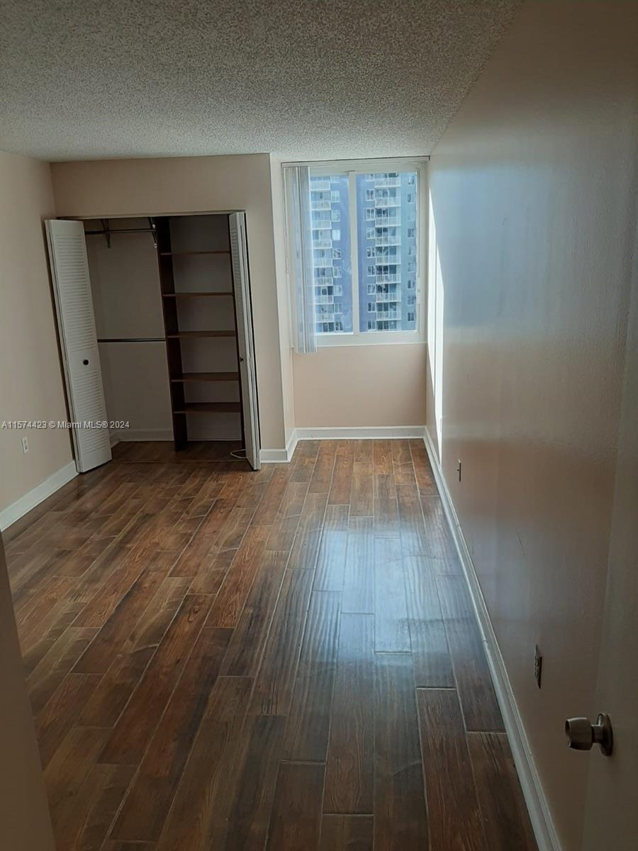 800 N Miami Ave E-1001, Miami, Florida 33136, 1 Bedroom Bedrooms, ,1 BathroomBathrooms,Residentiallease,For Rent,800 N Miami Ave E-1001,A11574423